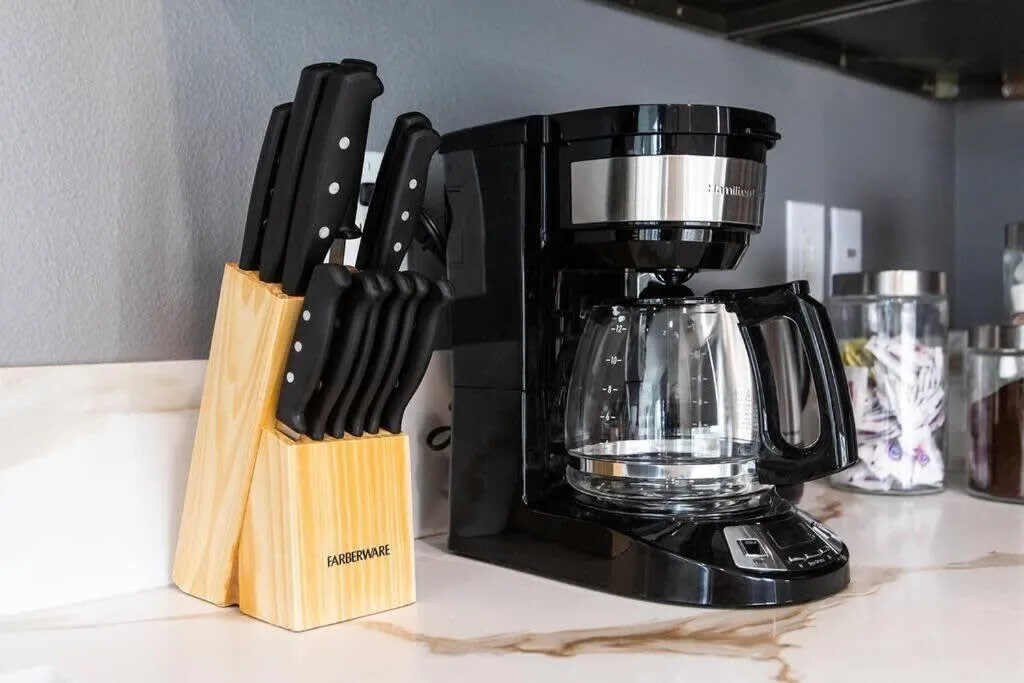 Walk 2 Restaurants & Bars-Relax on Private Patio