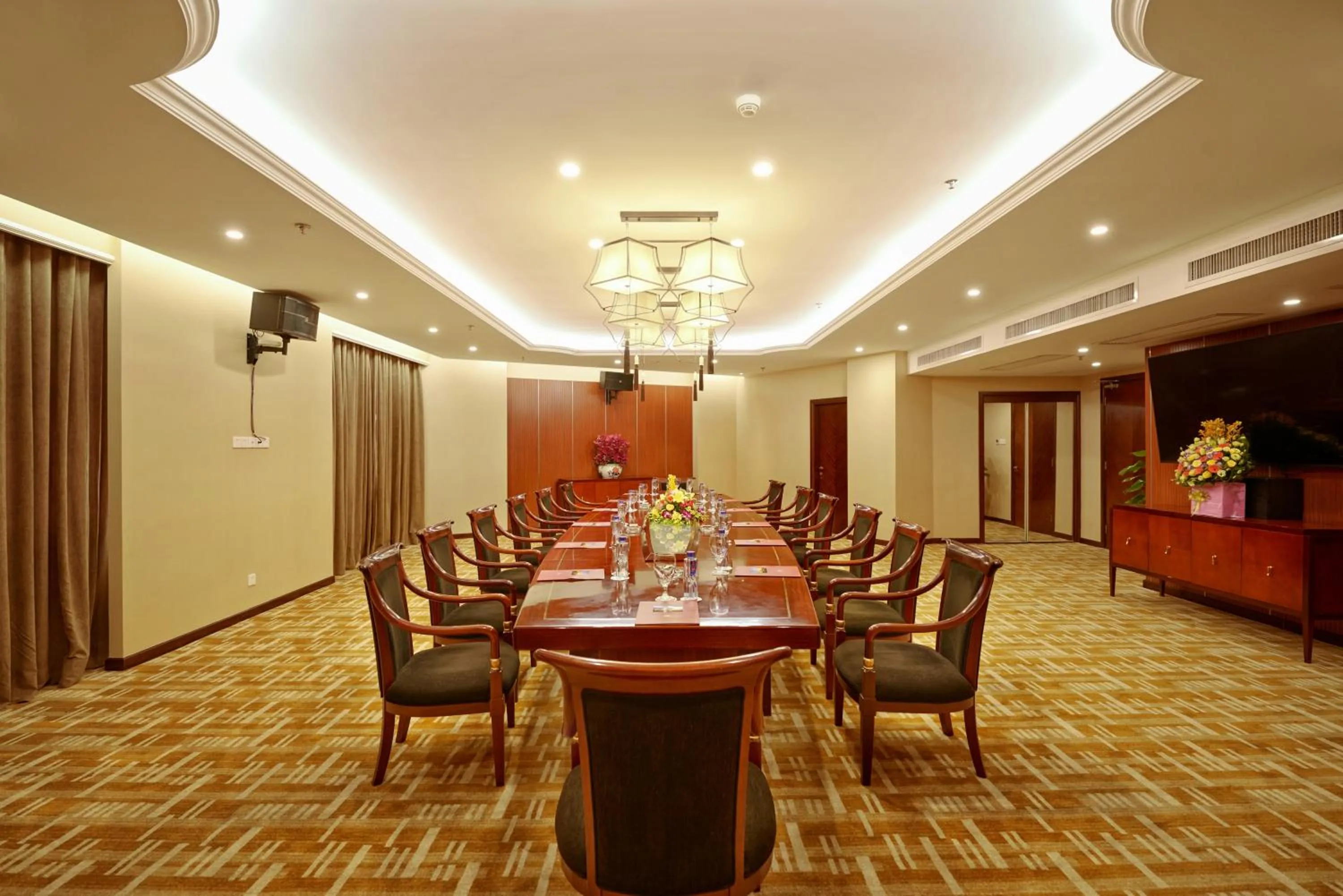 Meeting/conference room in Khách sạn Quốc tế Lợi Lai - Li Lai International Hotel