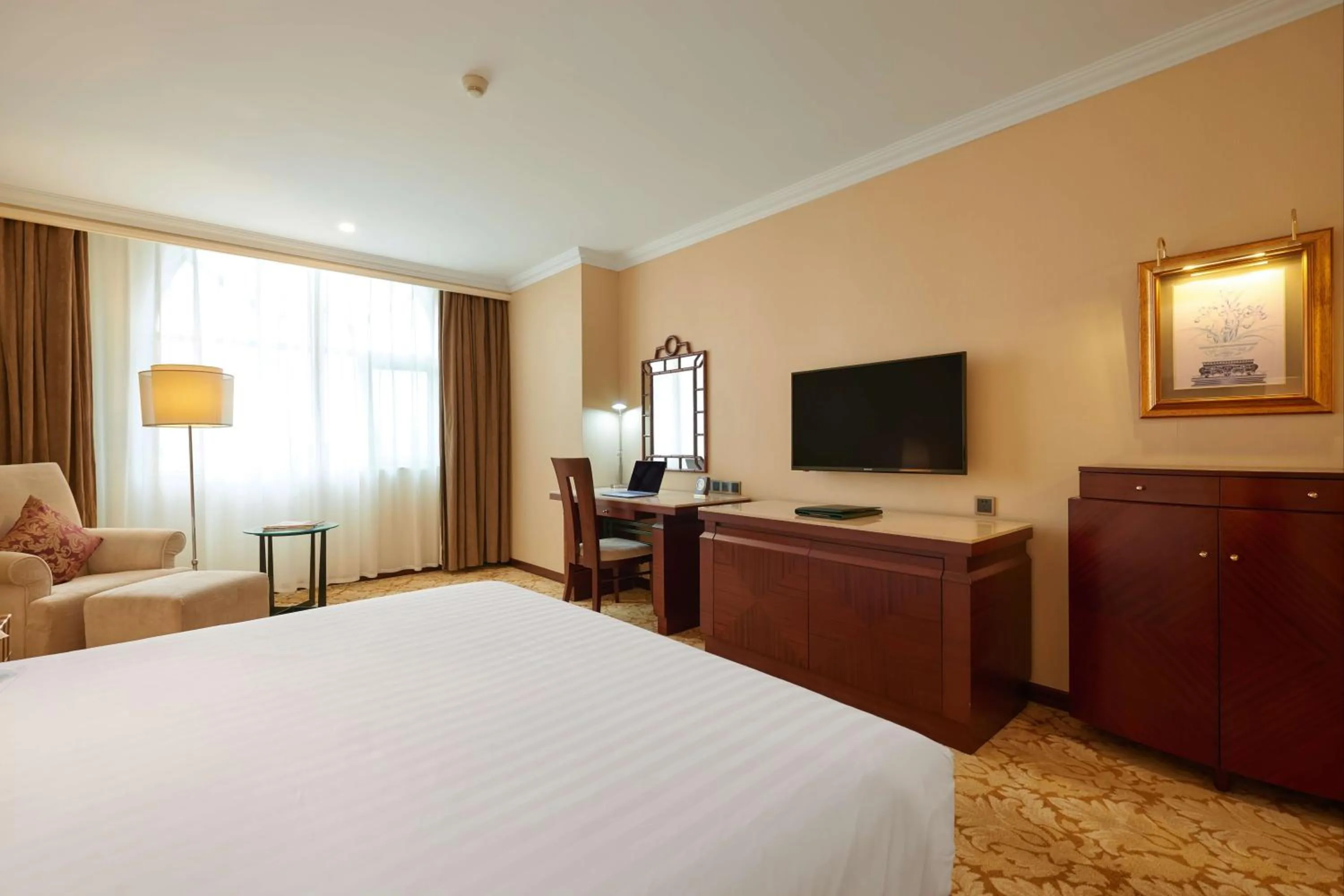 Bedroom, Bed in Khách sạn Quốc tế Lợi Lai - Li Lai International Hotel