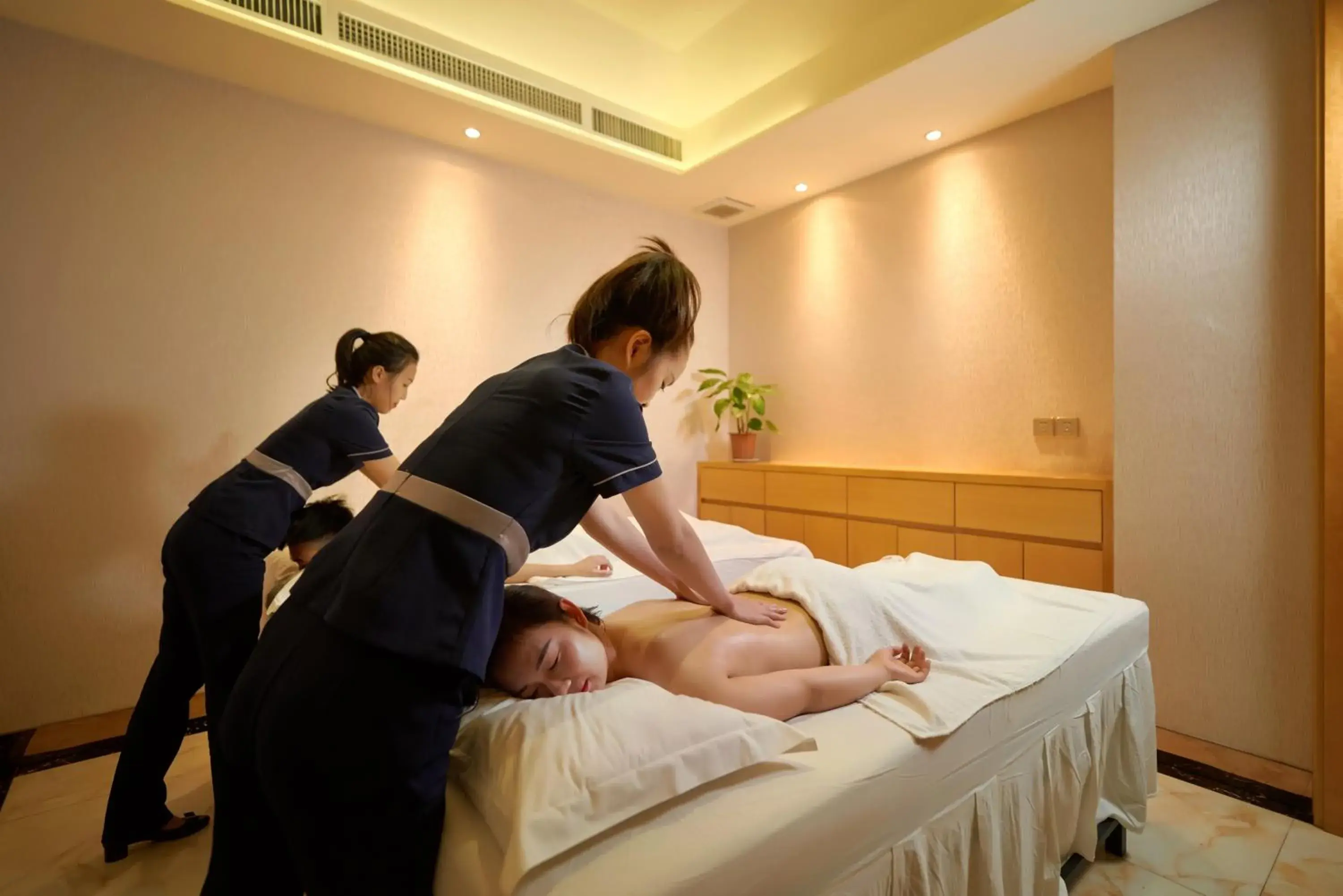 Spa and wellness centre/facilities in Khách sạn Quốc tế Lợi Lai - Li Lai International Hotel Spa and wellness centre/facilities in Khách sạn Quốc tế Lợi Lai - Li Lai International Hotel