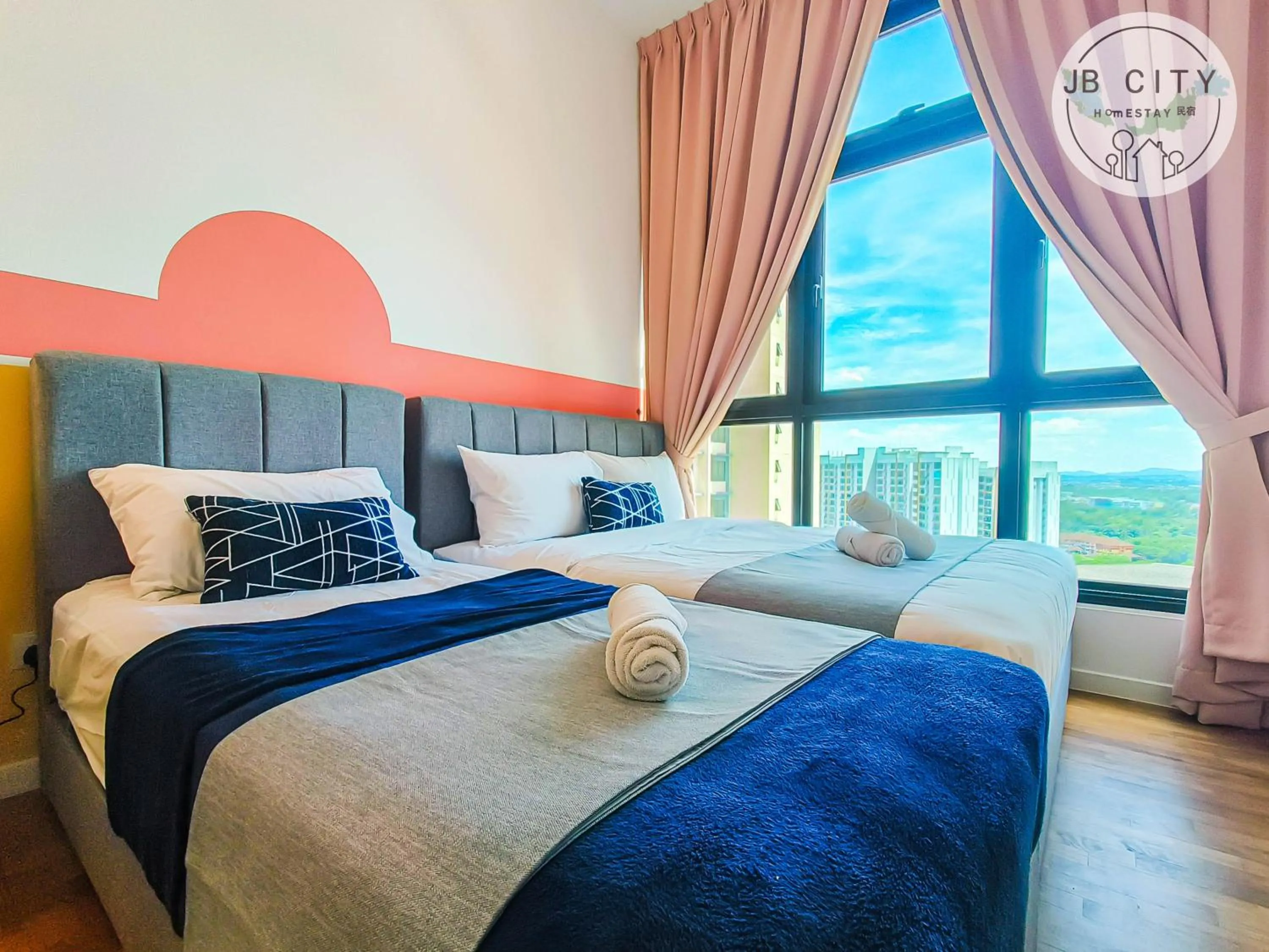 Bed in Paradigm Residence by RR JBcity