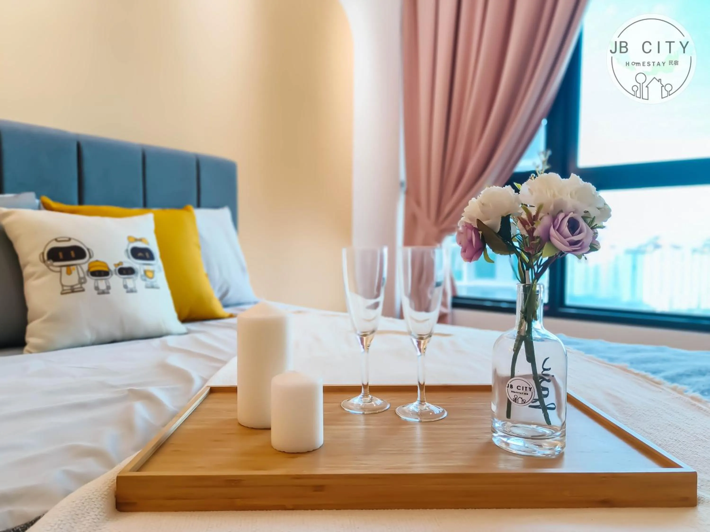 Bed in Paradigm Residence by RR JBcity