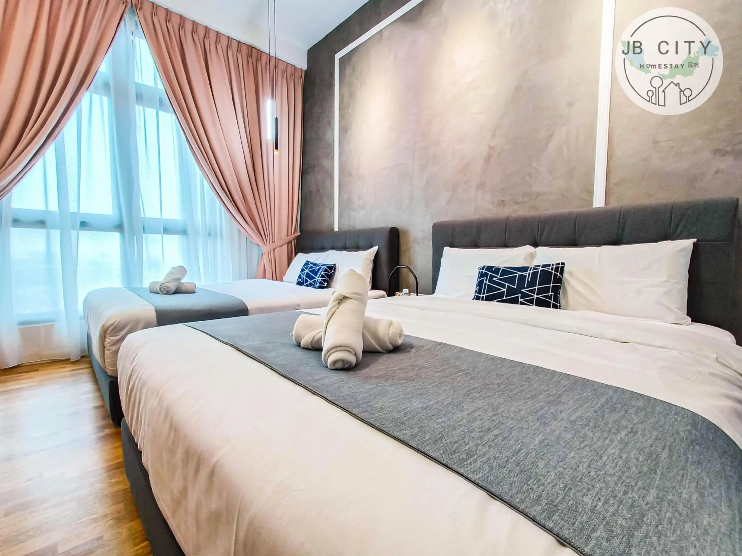 Bed in Paradigm Residence by RR JBcity