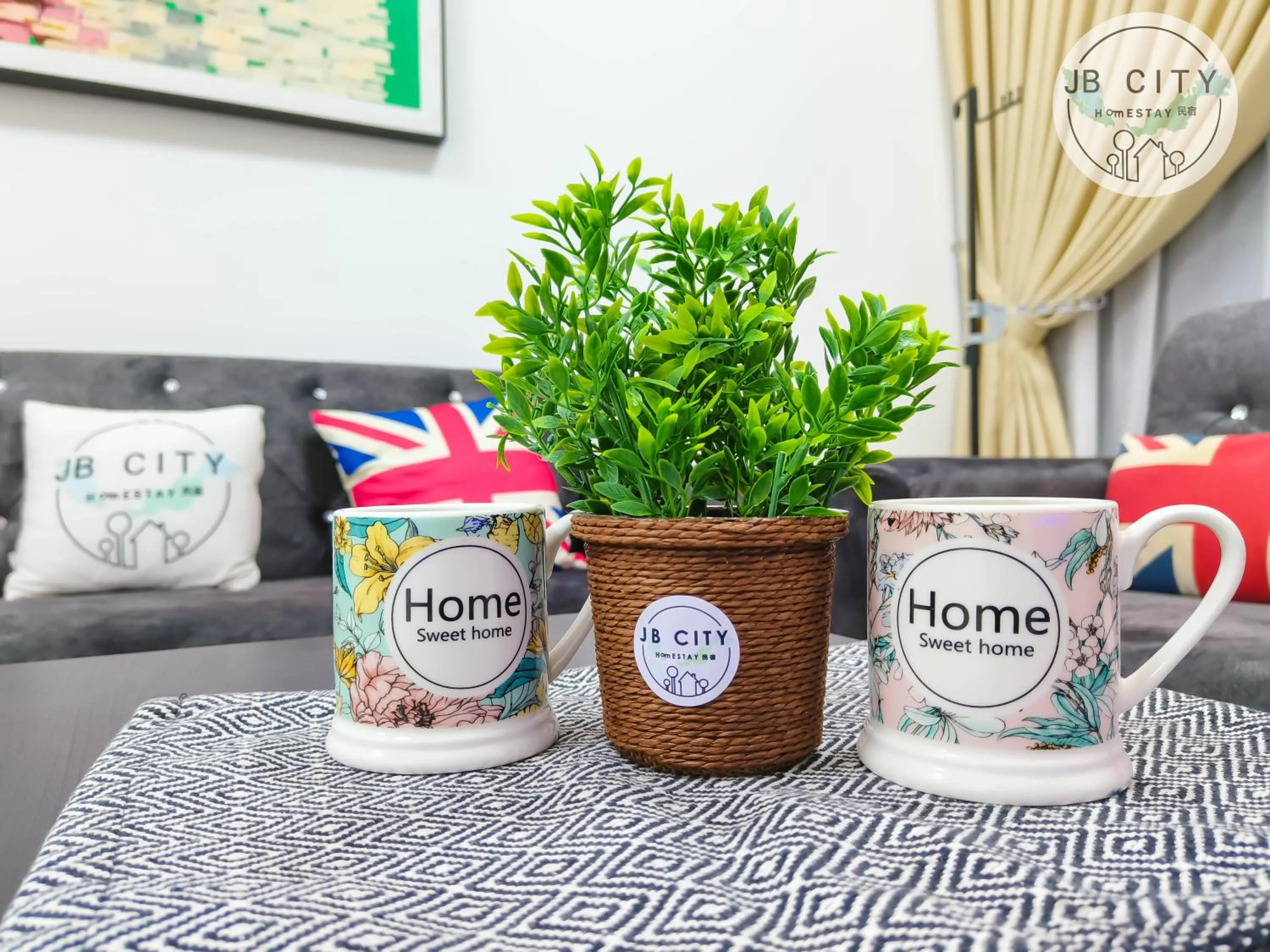 Seating area in Paradigm Residence by RR JBcity