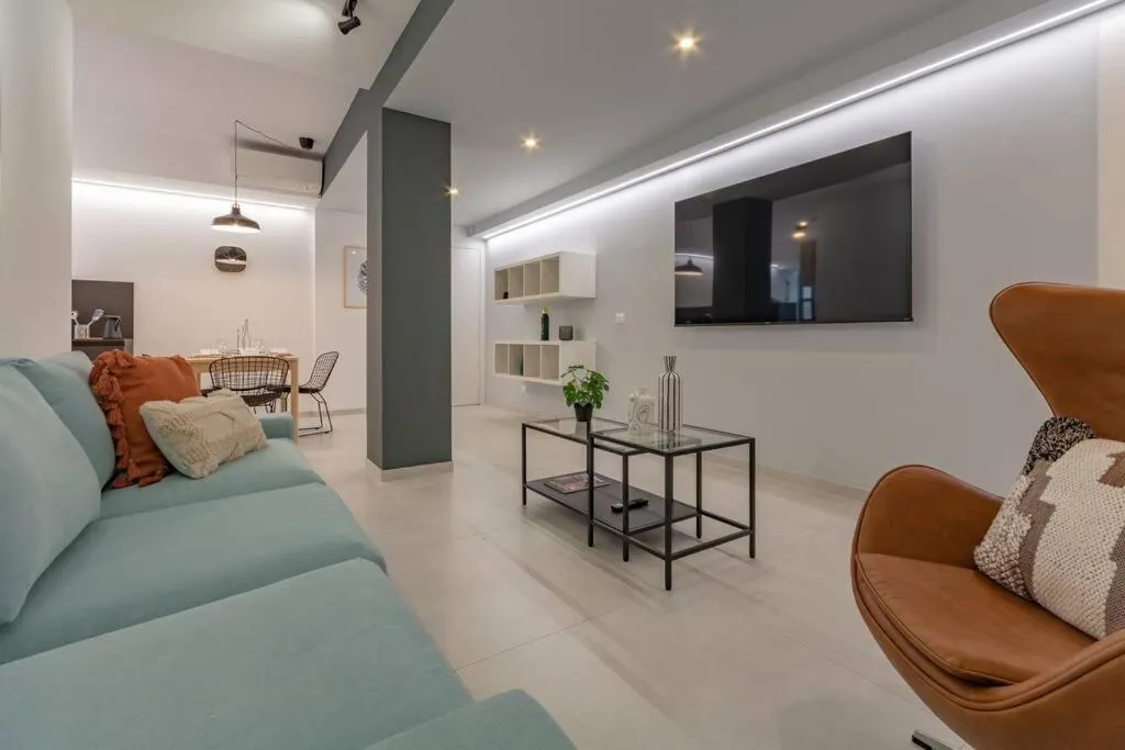 TV and multimedia in Battle Kitchen Loft