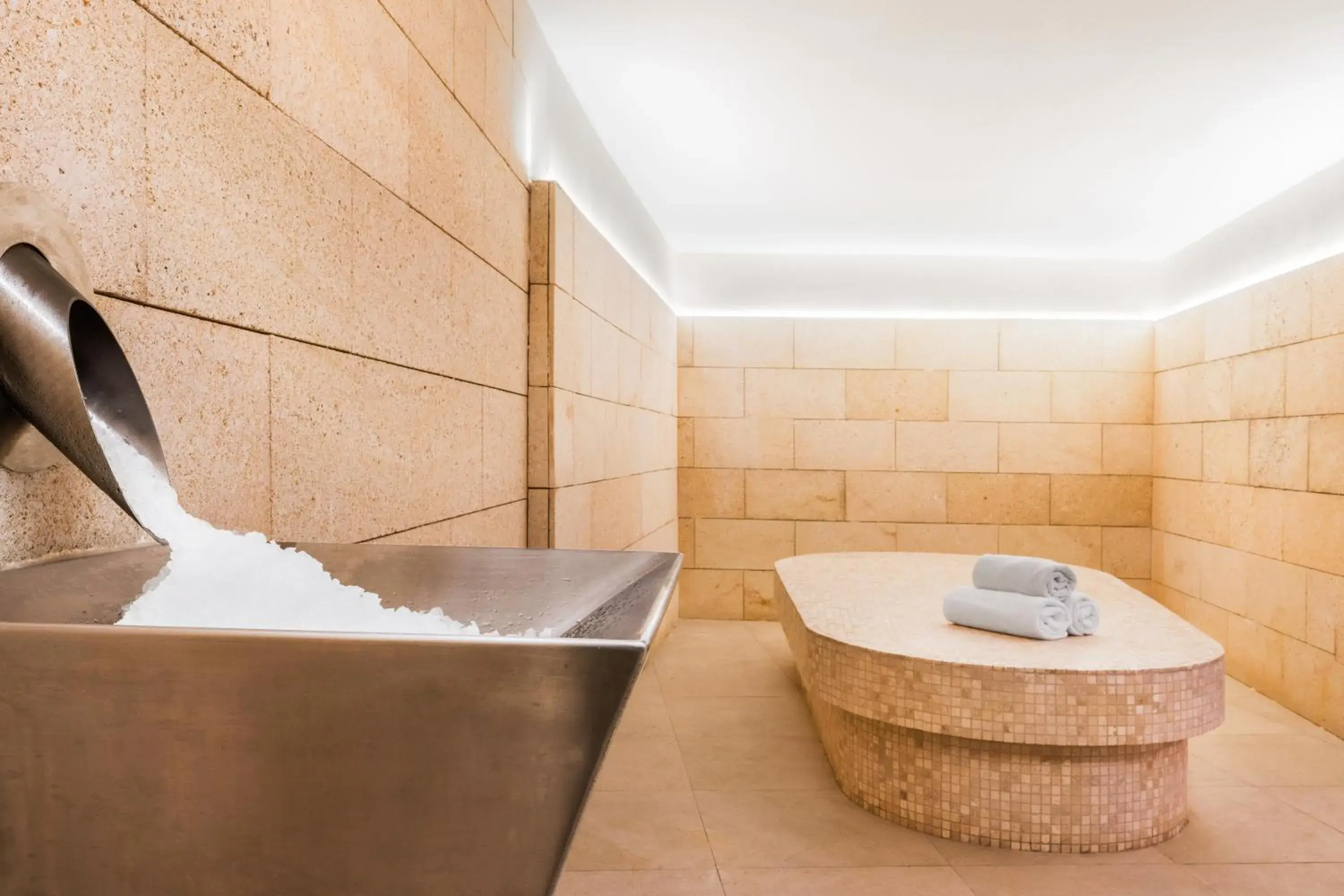 Spa and wellness centre/facilities in Aparthotel Fontanellas Playa Spa and wellness centre/facilities in Aparthotel Fontanellas Playa