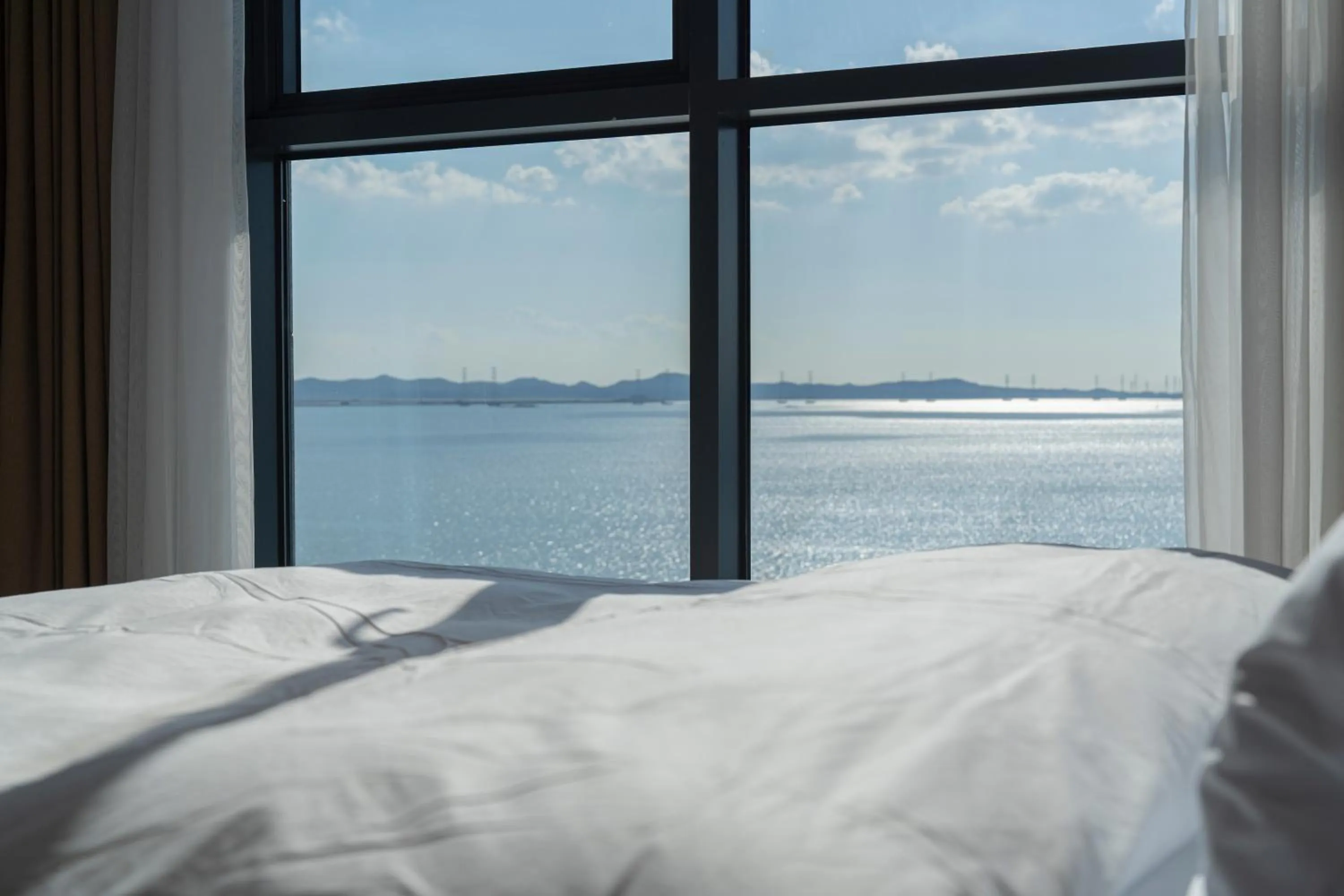 Bedroom in Brown Dot Siheung Geobuksum