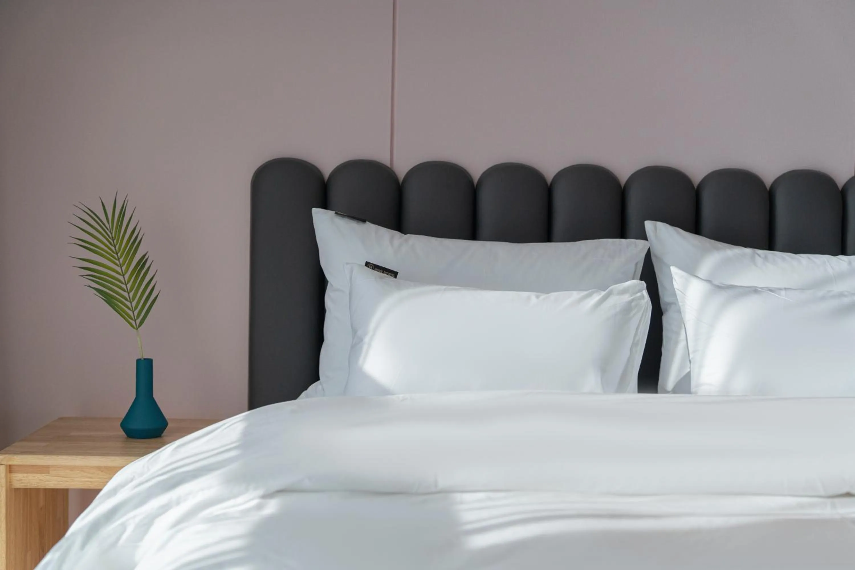 Bed in Brown Dot Siheung Geobuksum