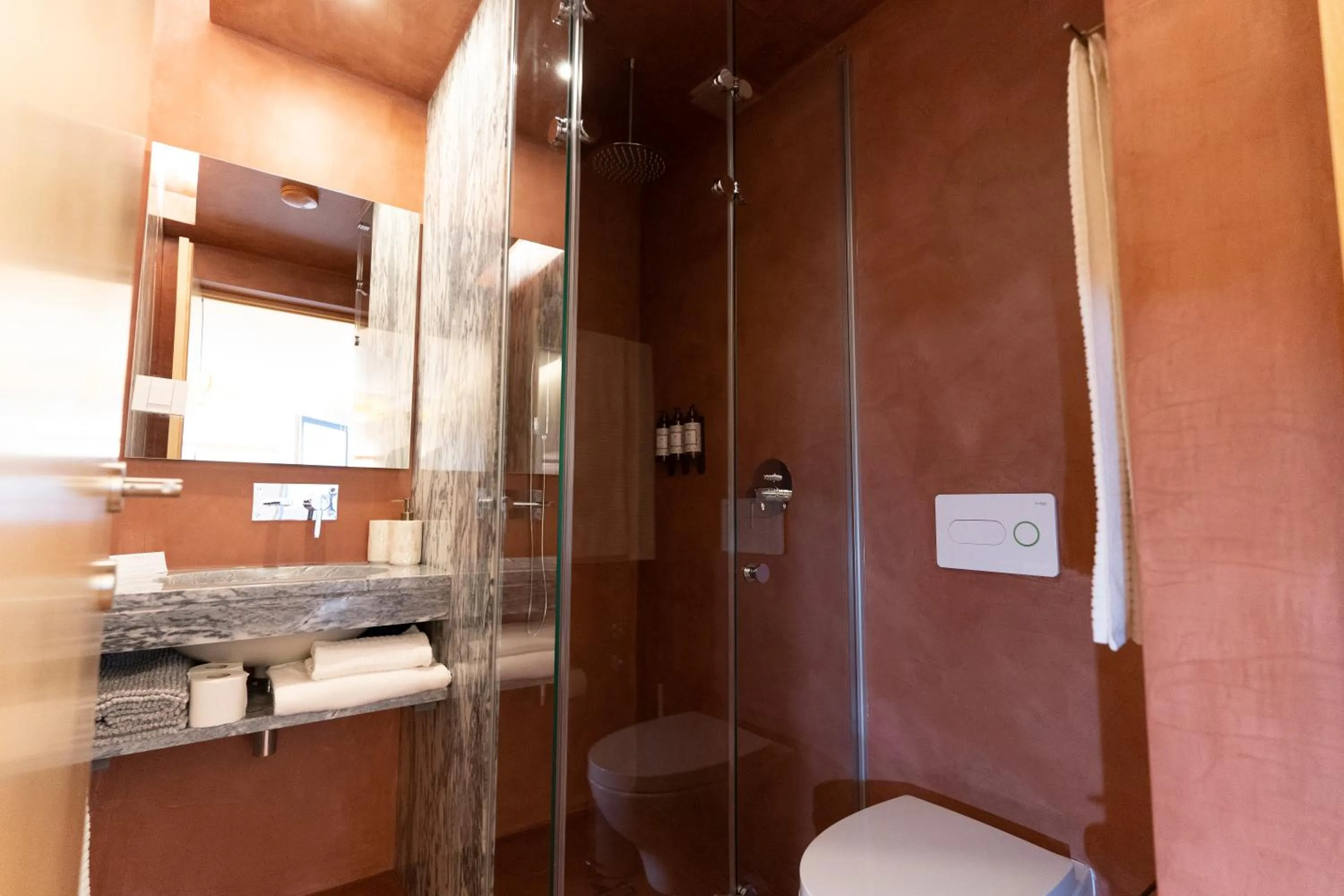 Toilet in CASA 3 - OS LUGARES DE CASTRALEUCA