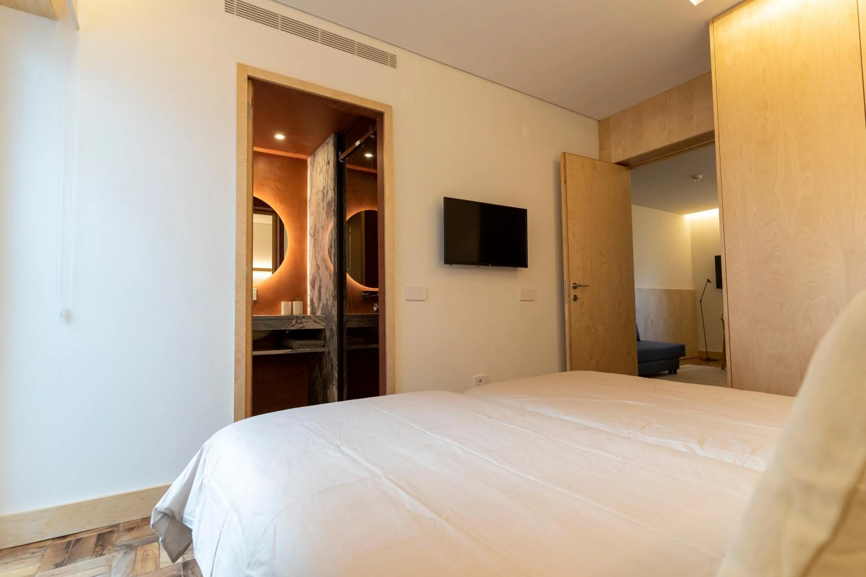 Bathroom, Bed in CASA 3 - OS LUGARES DE CASTRALEUCA