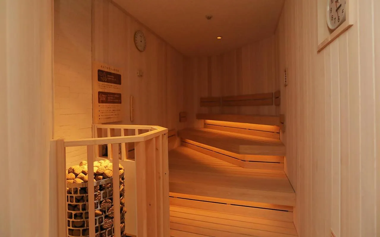 Public Bath in Hotel Mazarium