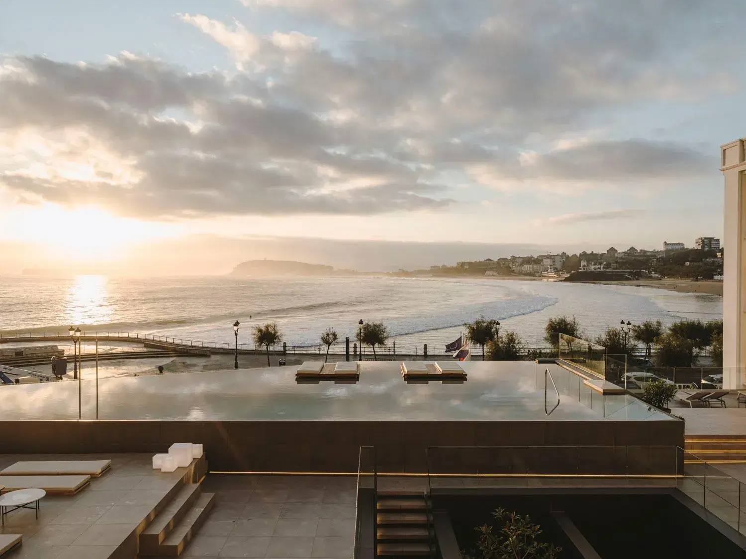 Swimming pool in Hotel Chiqui Swimming pool in Hotel Chiqui
