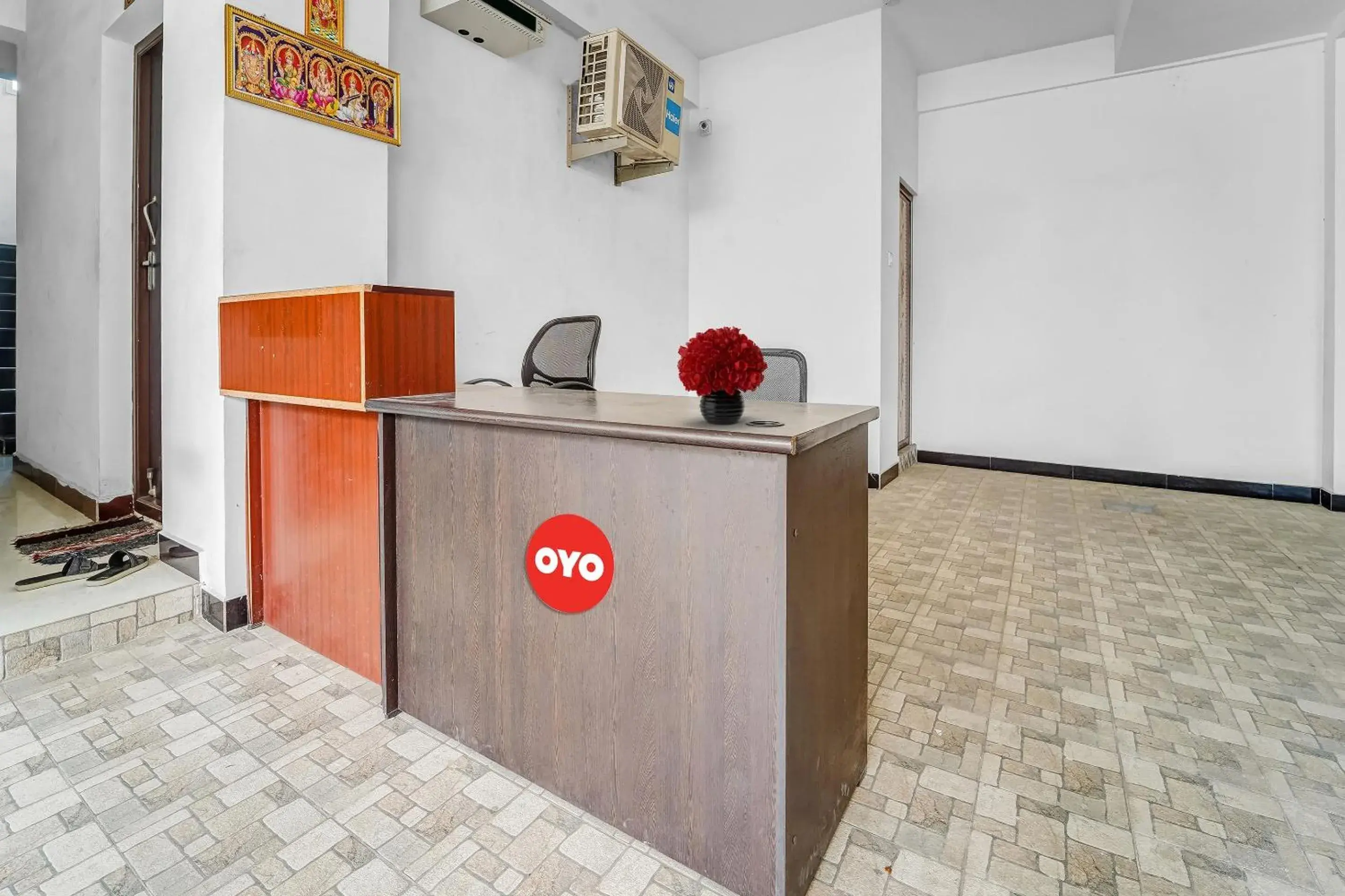 Lobby or reception in Hotel O Crown Tower Lobby or reception in Hotel O Crown Tower