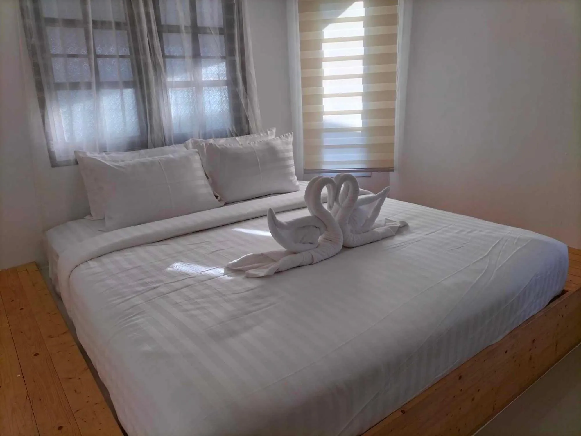 Bedroom, Bed in White house bailan resort