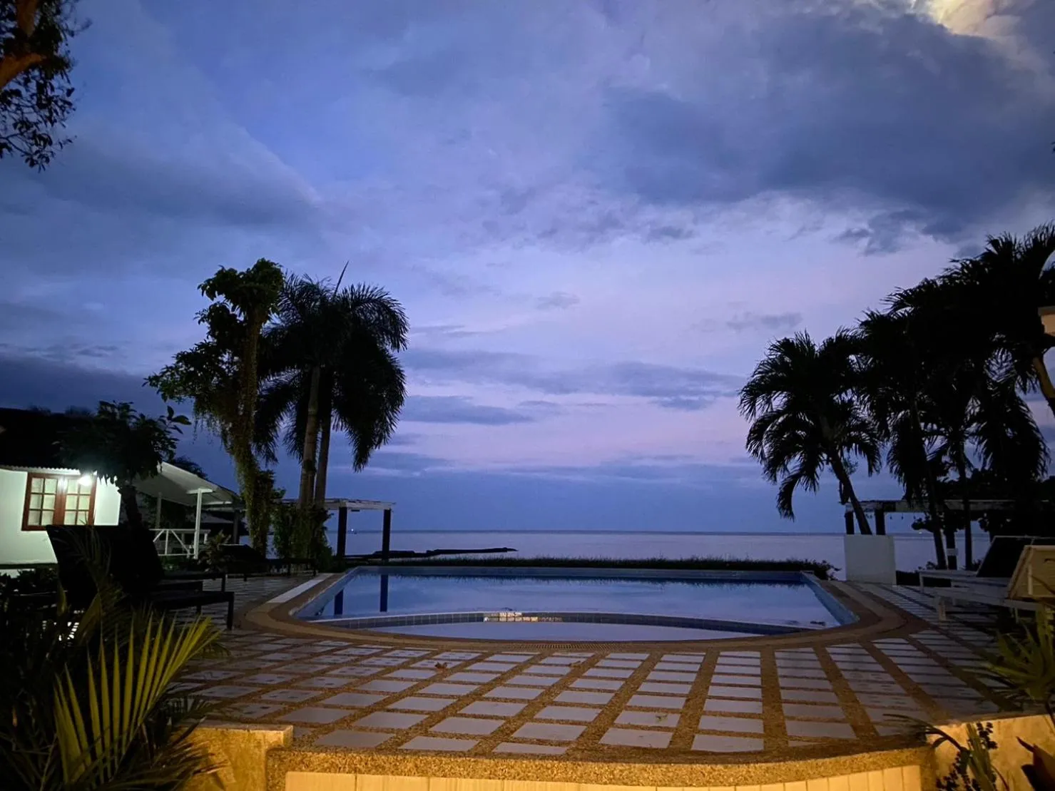 Swimming pool in White house bailan resort