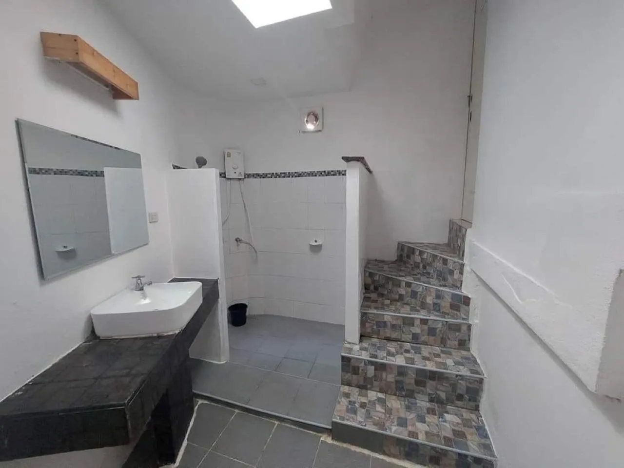 Bathroom in White house bailan resort