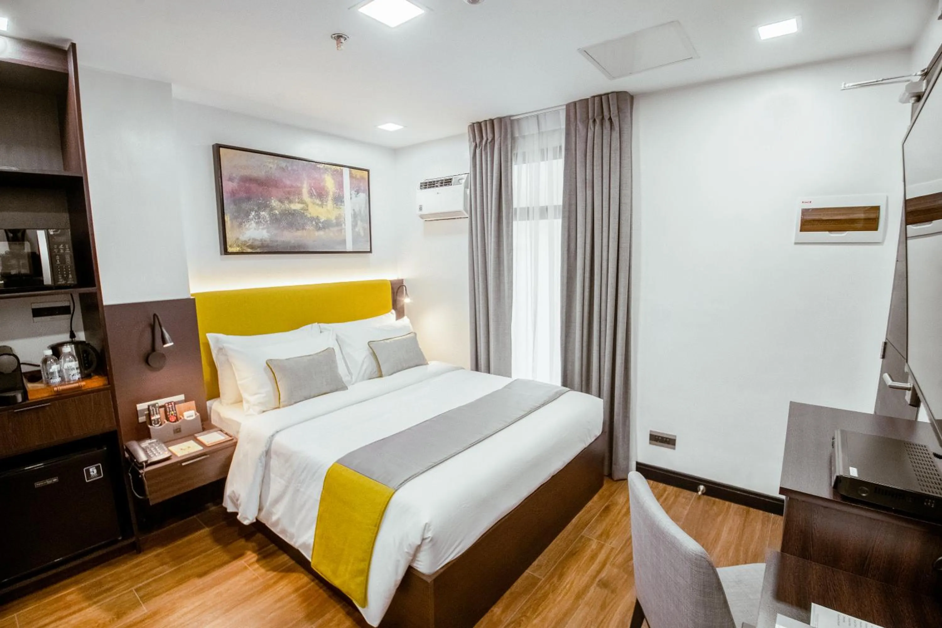 Shower, Bed in ASN Boutique Residence