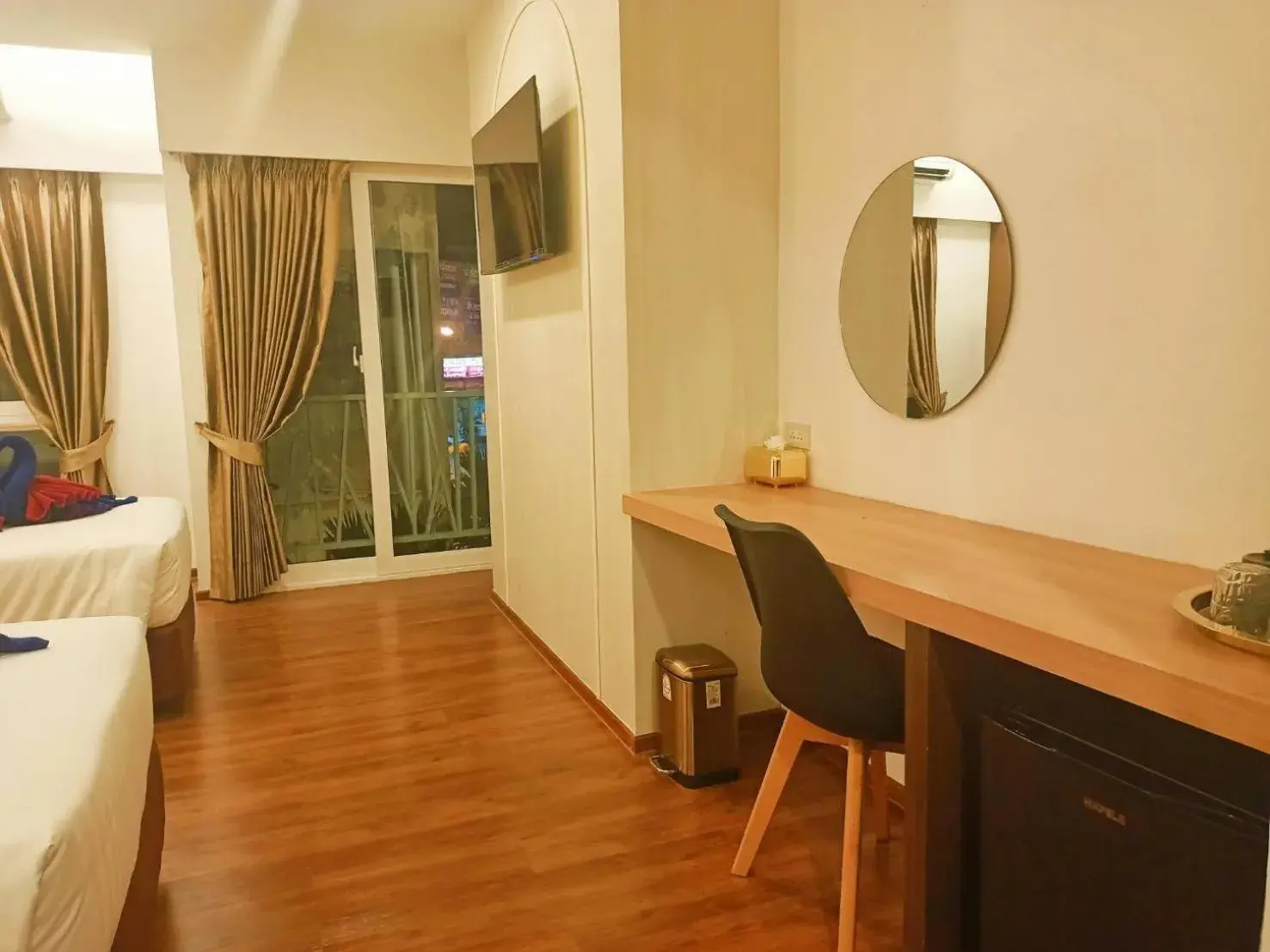 Photo of the whole room, Bed in M CASA HOTEL PATTAYA Photo of the whole room, Bed in M CASA HOTEL PATTAYA