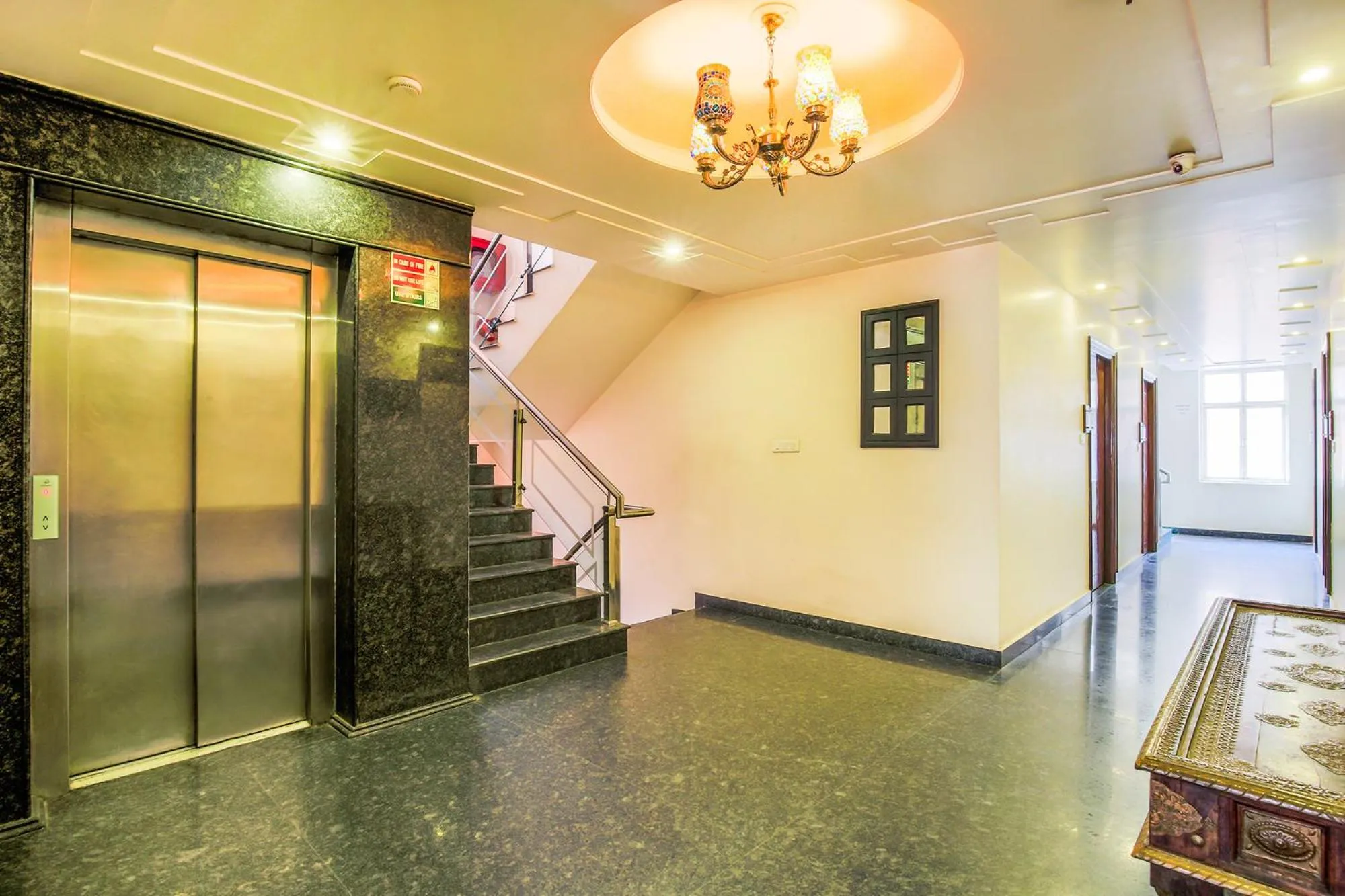 elevator in FabHotel Tipsyy Inn Suites