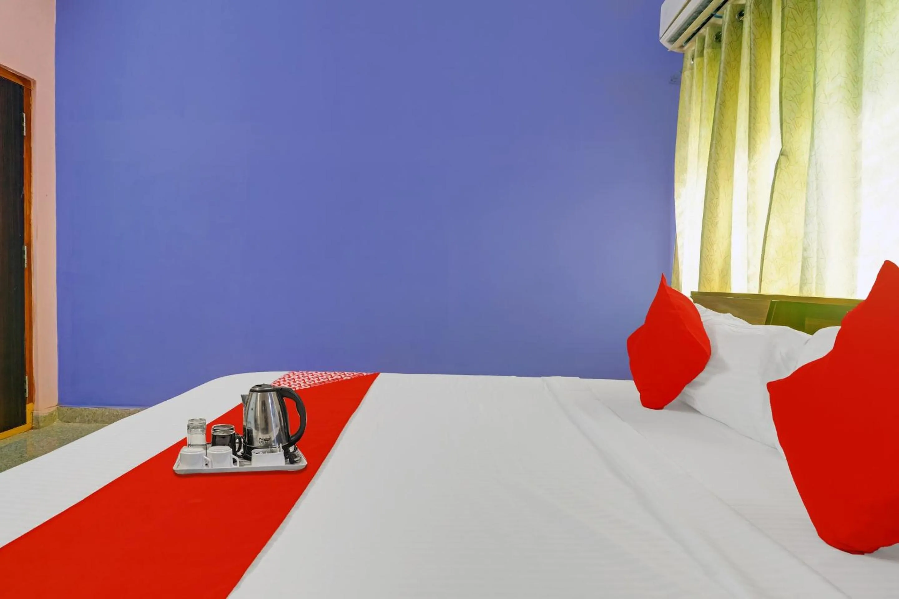 Bedroom, Bed in Hotel O S V Residency Kajaguda Near Gachibowli