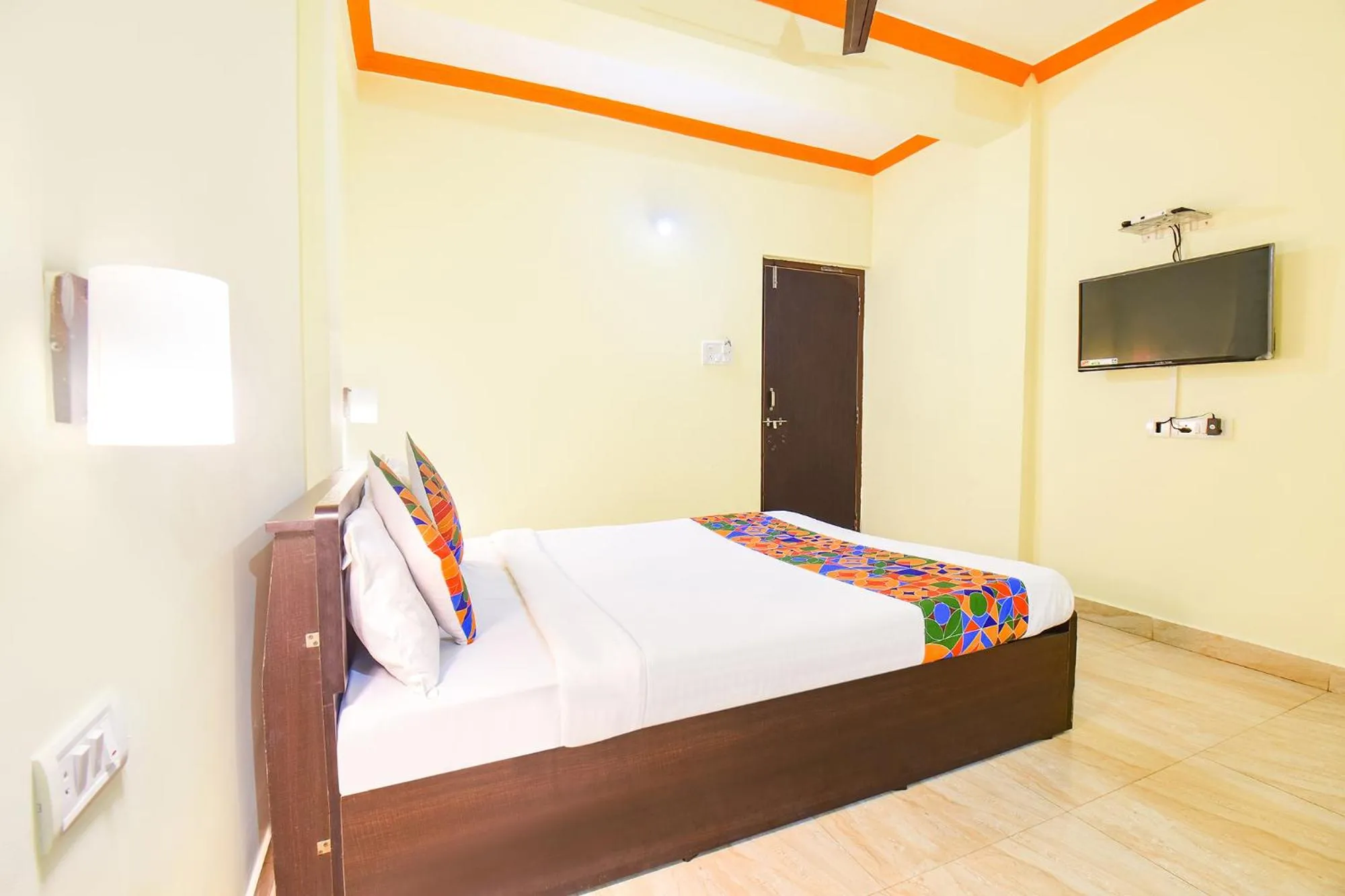 Bed in Via Shanel Beachside Resort - Tito's lane, Baga Beach