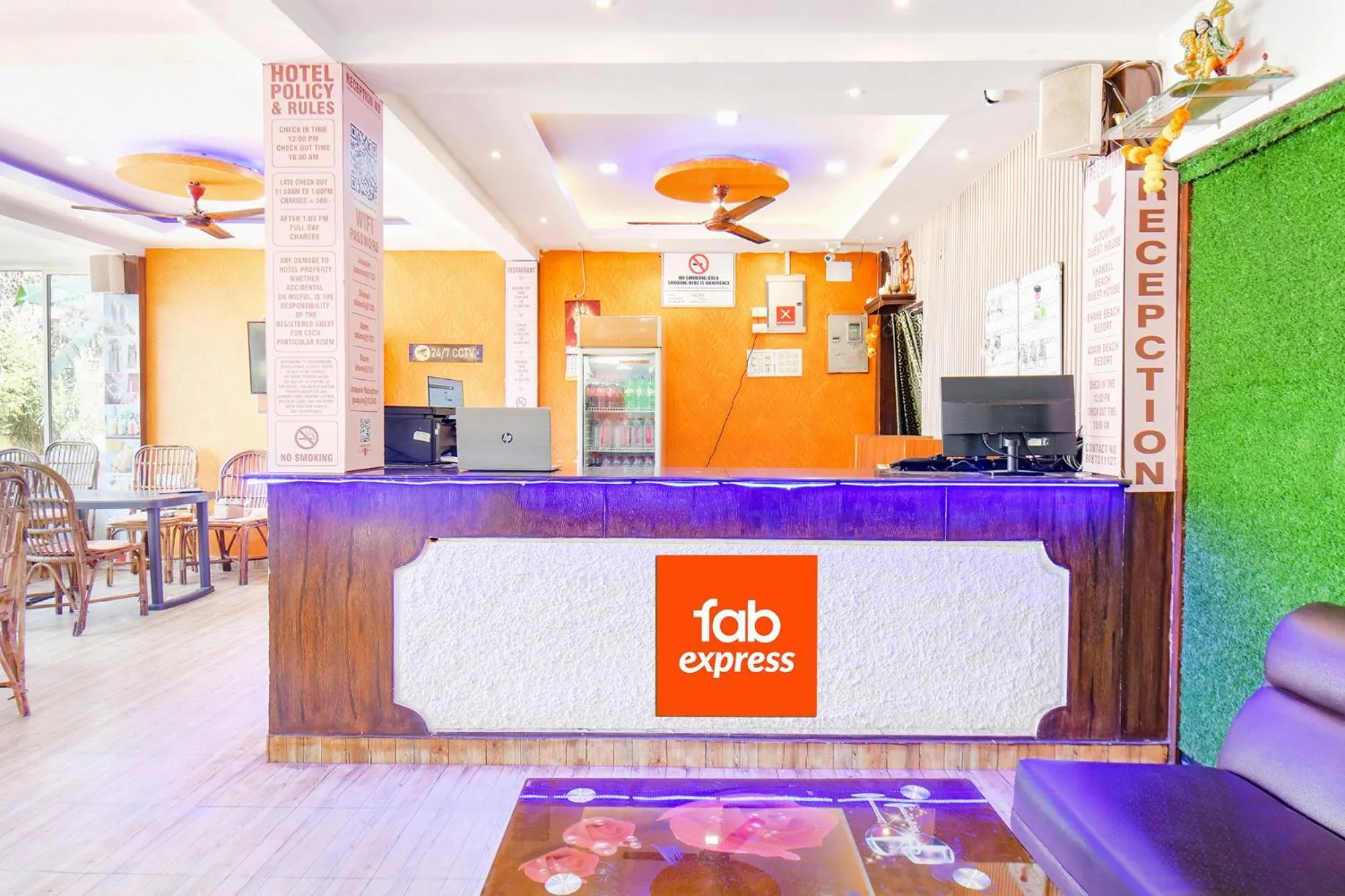 Lobby or reception in Via Shanel Beachside Resort - Tito's lane, Baga Beach