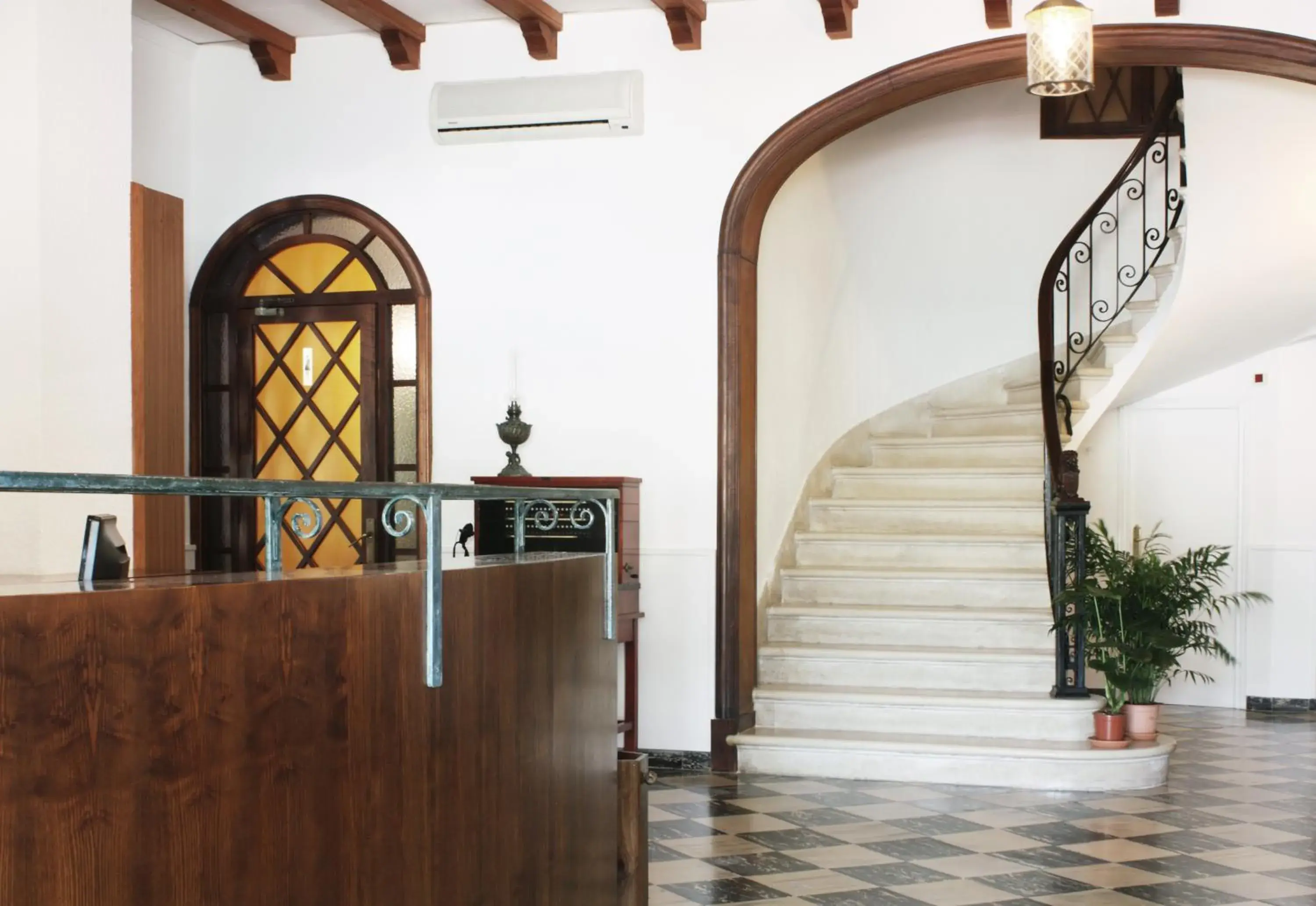 Lobby or reception in Hotel Brismar Lobby or reception in Hotel Brismar