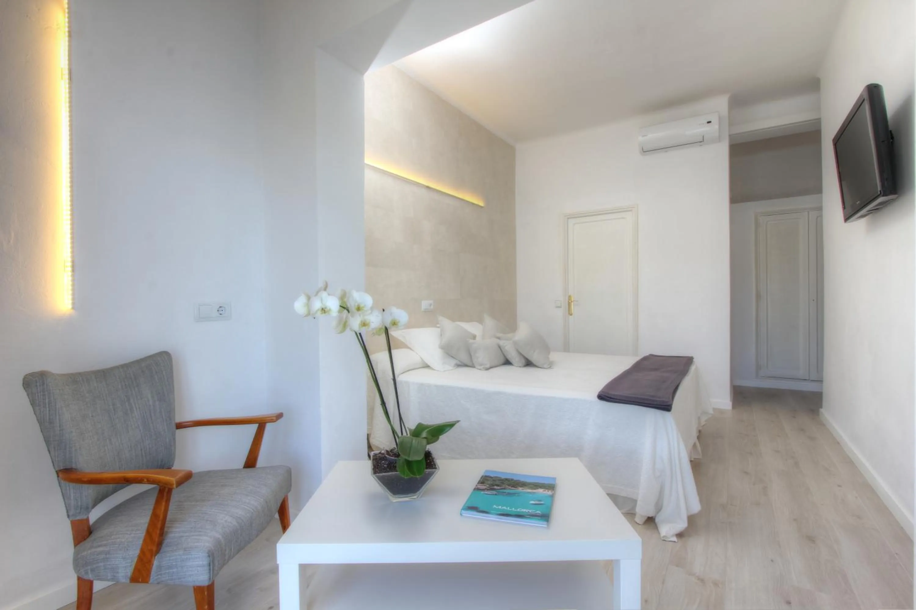 Bed in Hotel Brismar