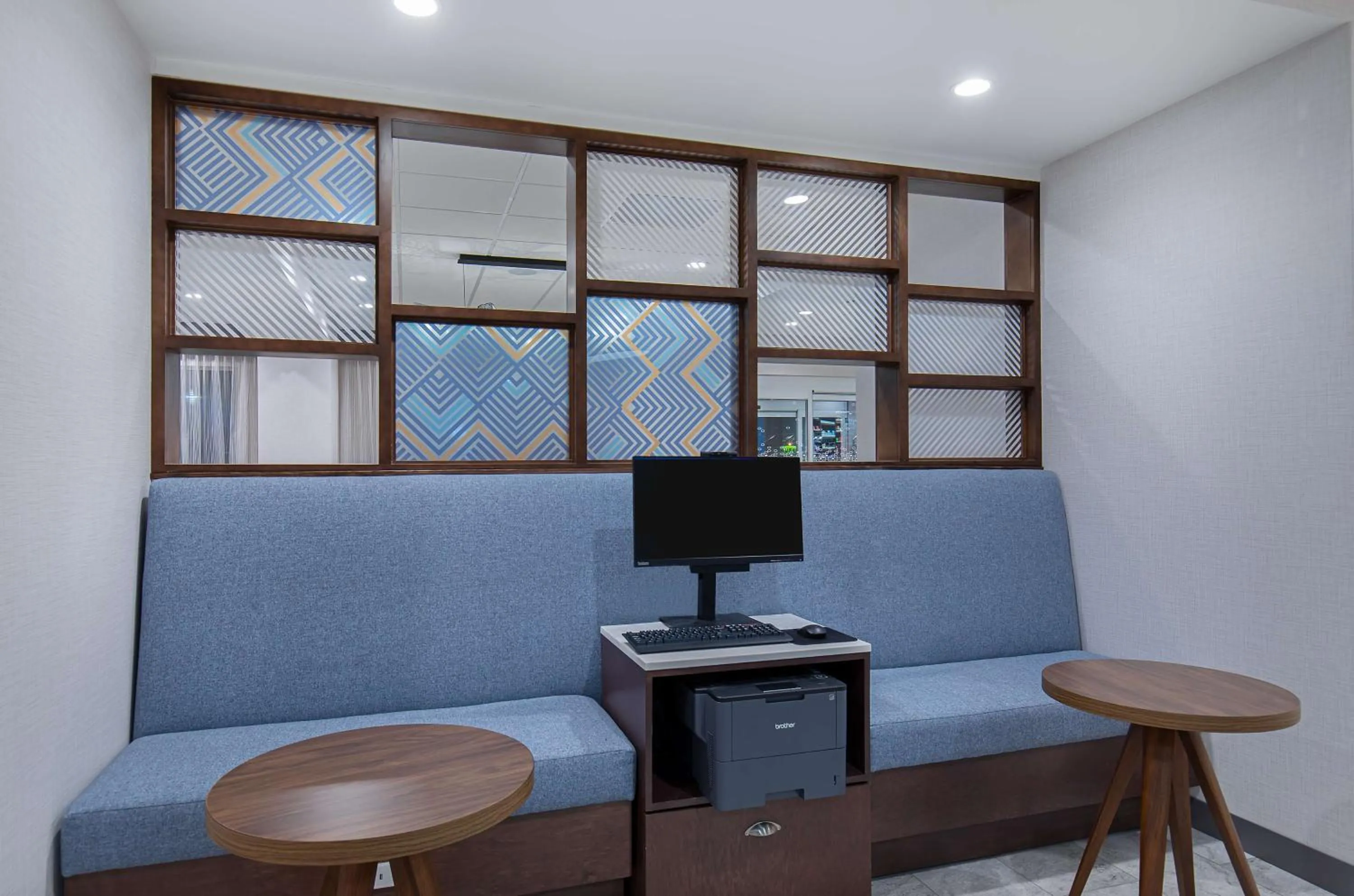 Business facilities in Hampton Inn Albertville, Al