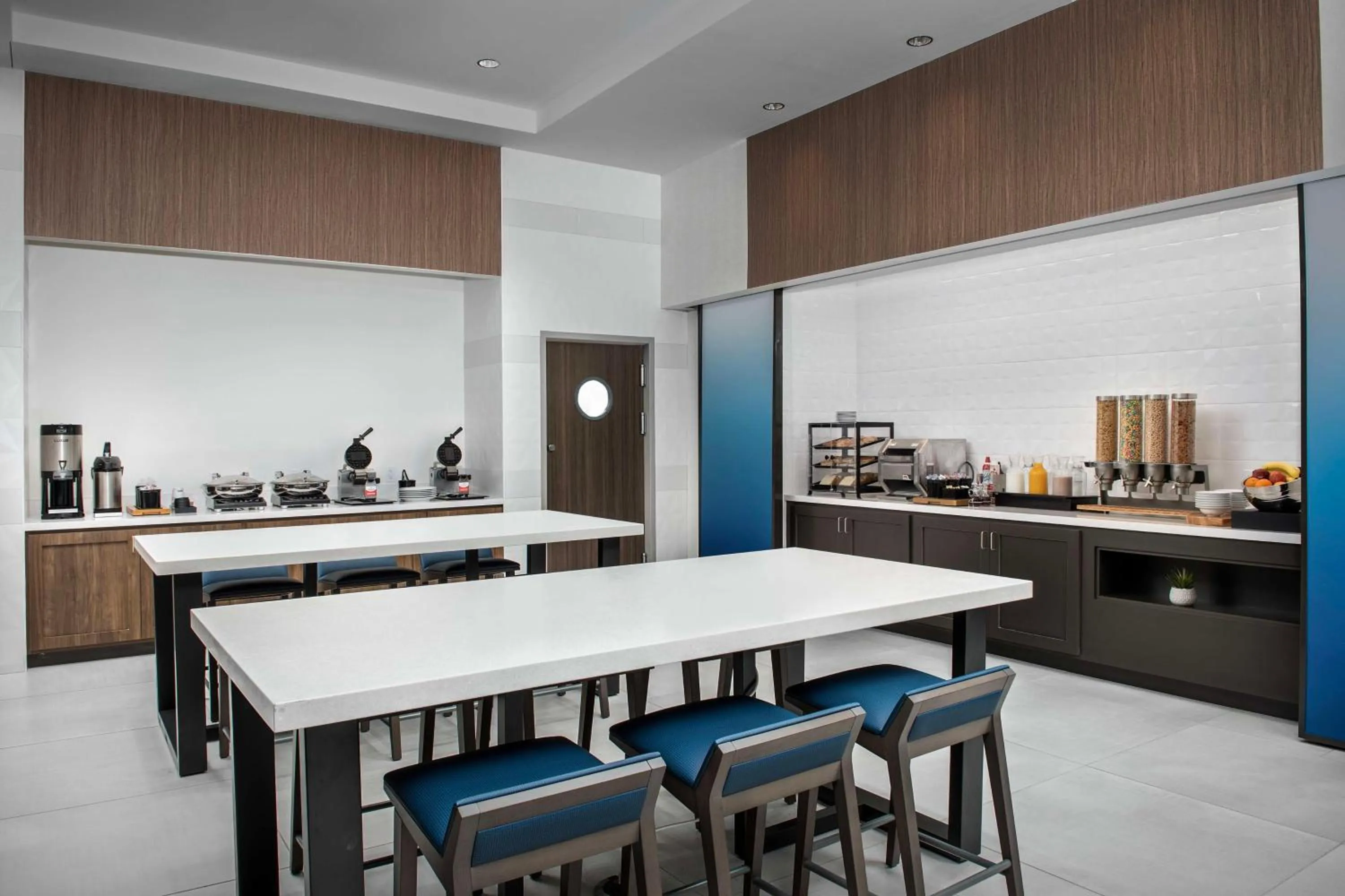 Breakfast in Hilton Garden Inn Florence Cincinnati Airport South