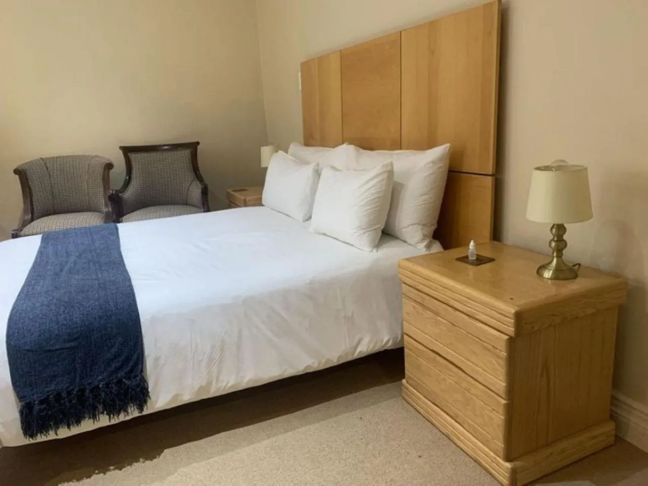 Property building, Bed in Orchids Lodge
