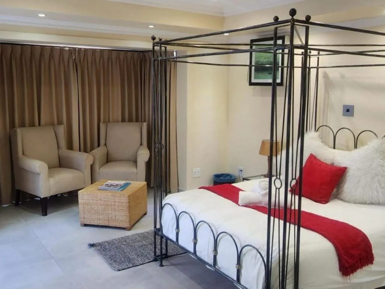 Property building, Bed in Orchids Lodge