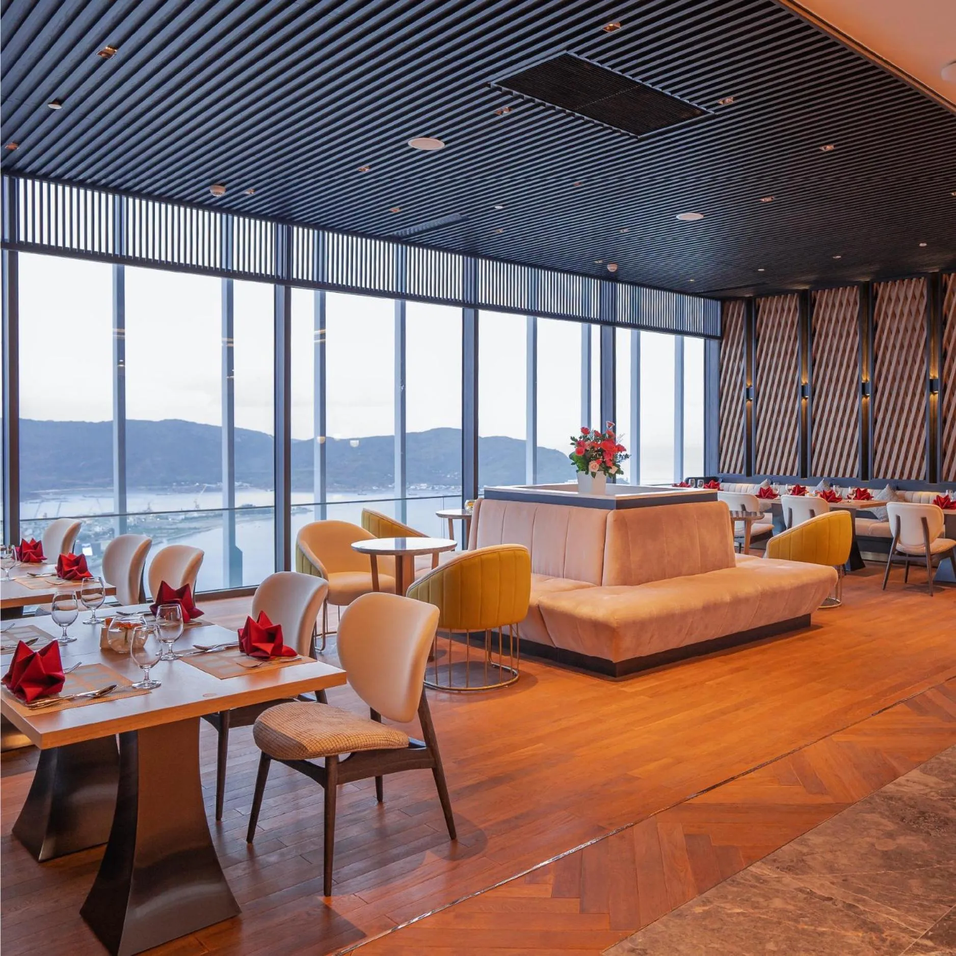 Restaurant/places to eat in TMS Quy Nhơn Sea View