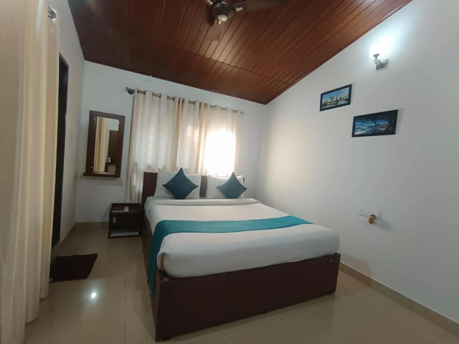 Bed in Jungle Hill Resort Coorg