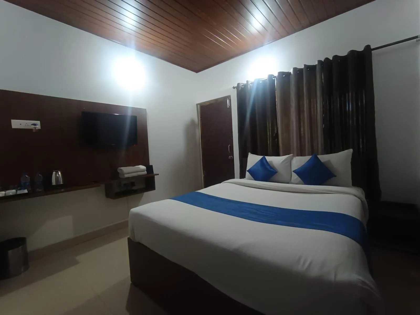 Bed in Jungle Hill Resort Coorg