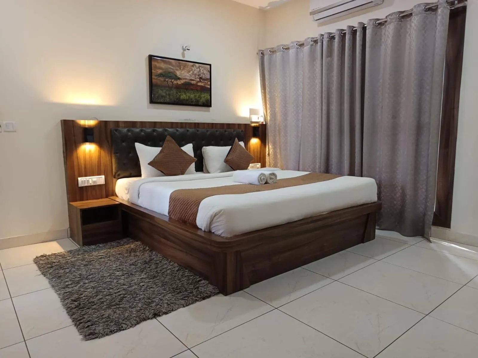 Bed in Jungle Hill Resort Coorg