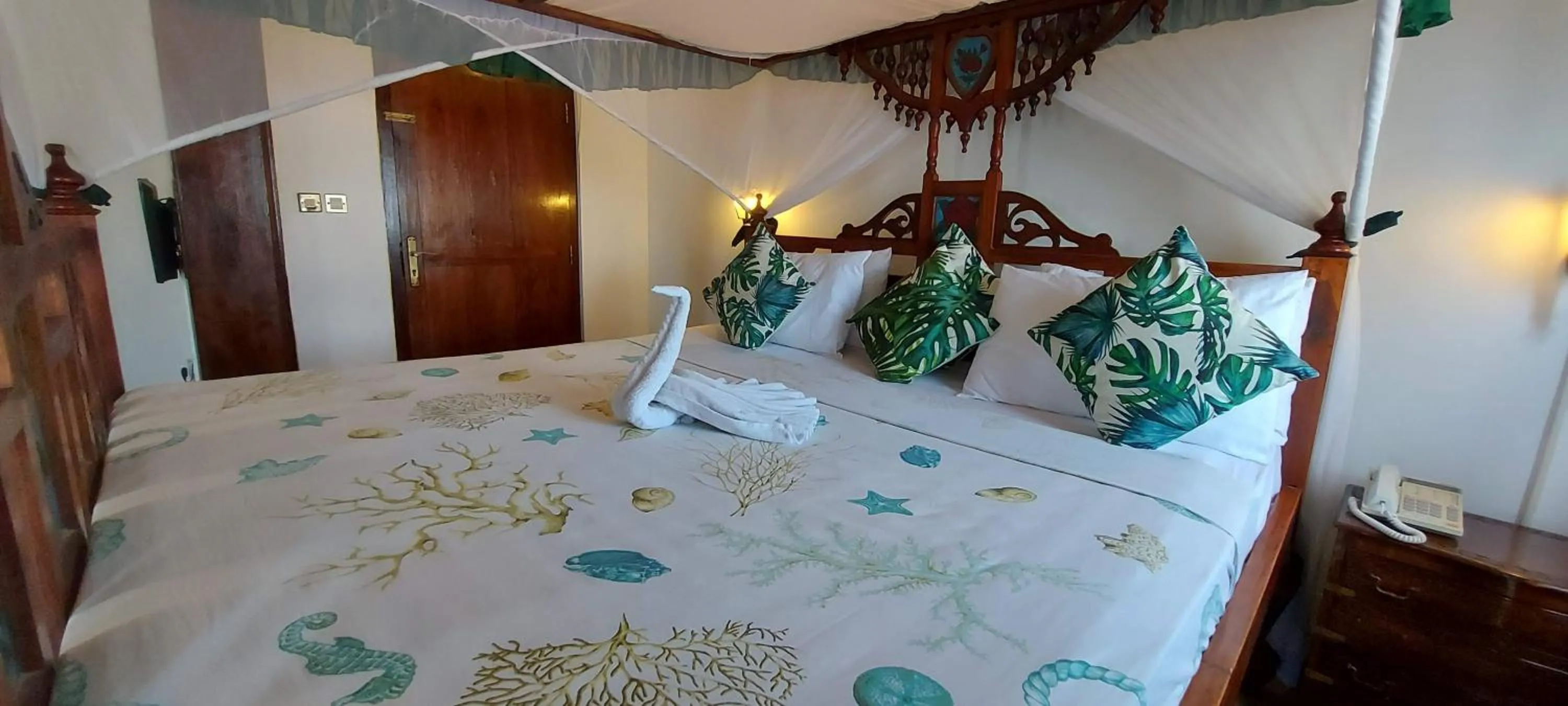 Bed in Horizon Palace