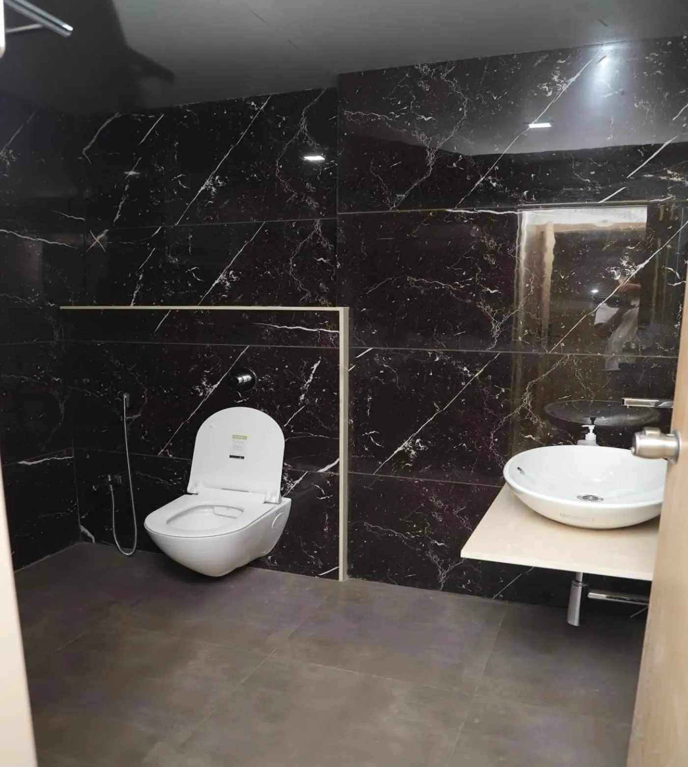 Bathroom in Hotel Dwarka Palace