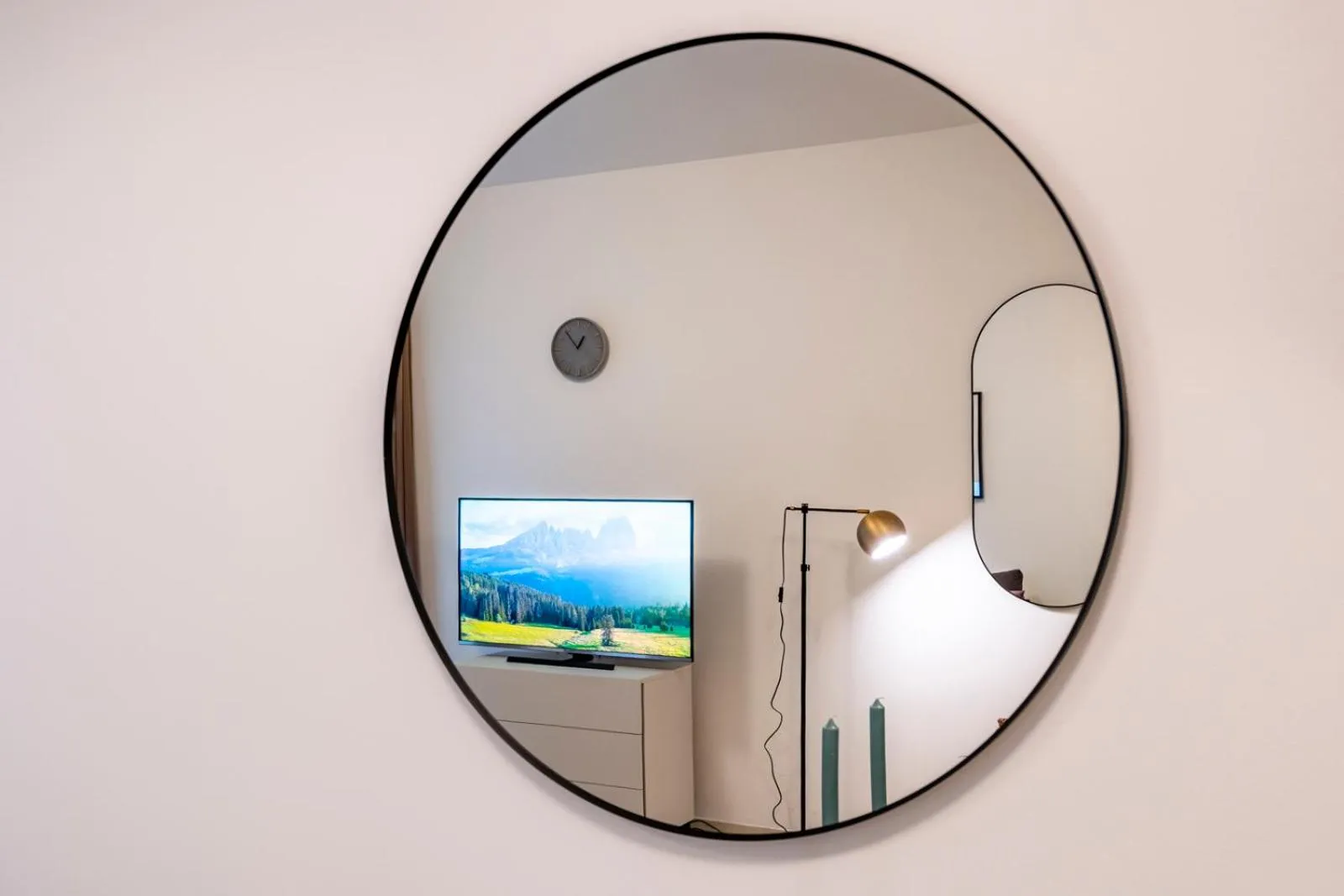 TV and multimedia in Petrin Tower Residence