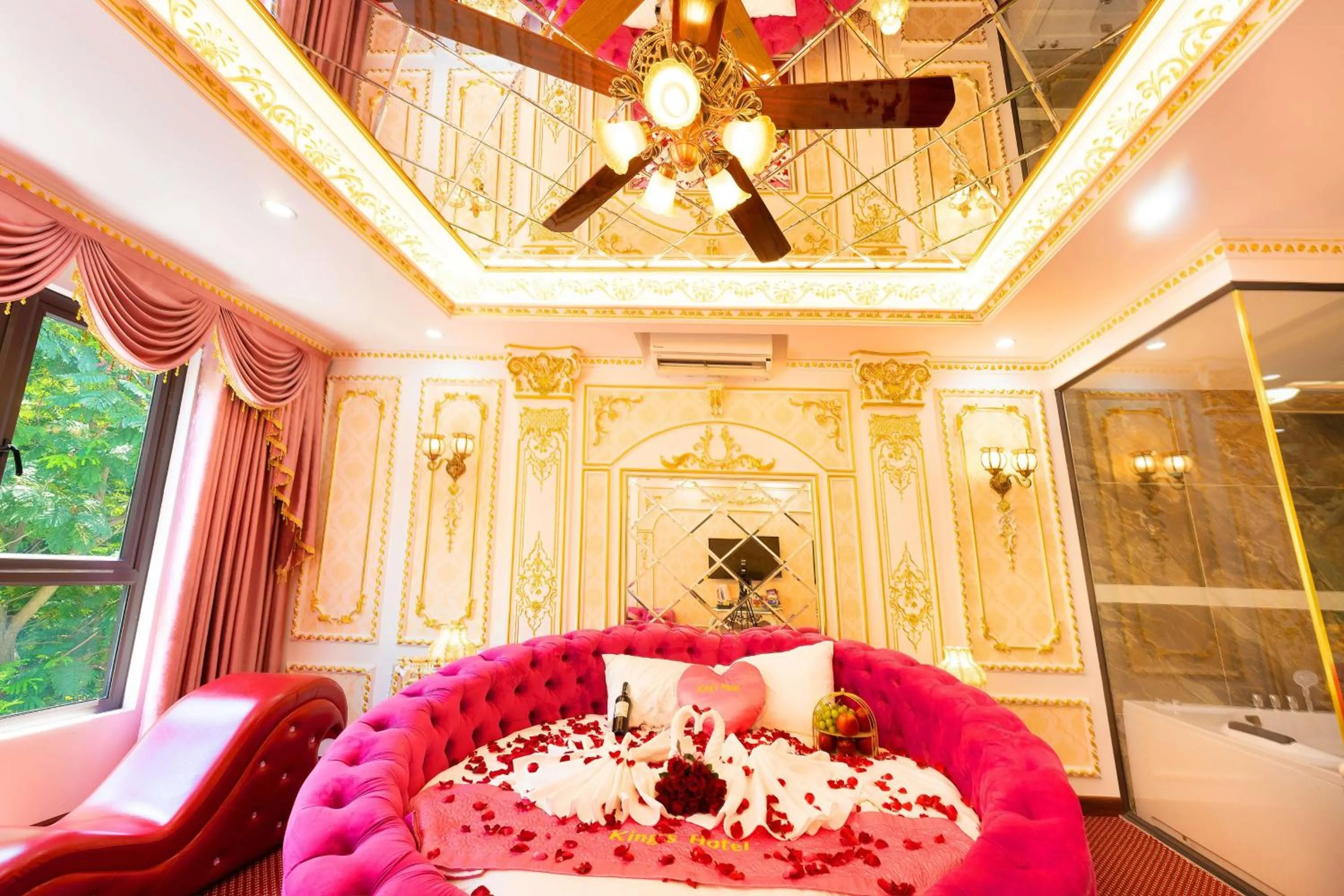 King's Hotel Linh Đàm 1