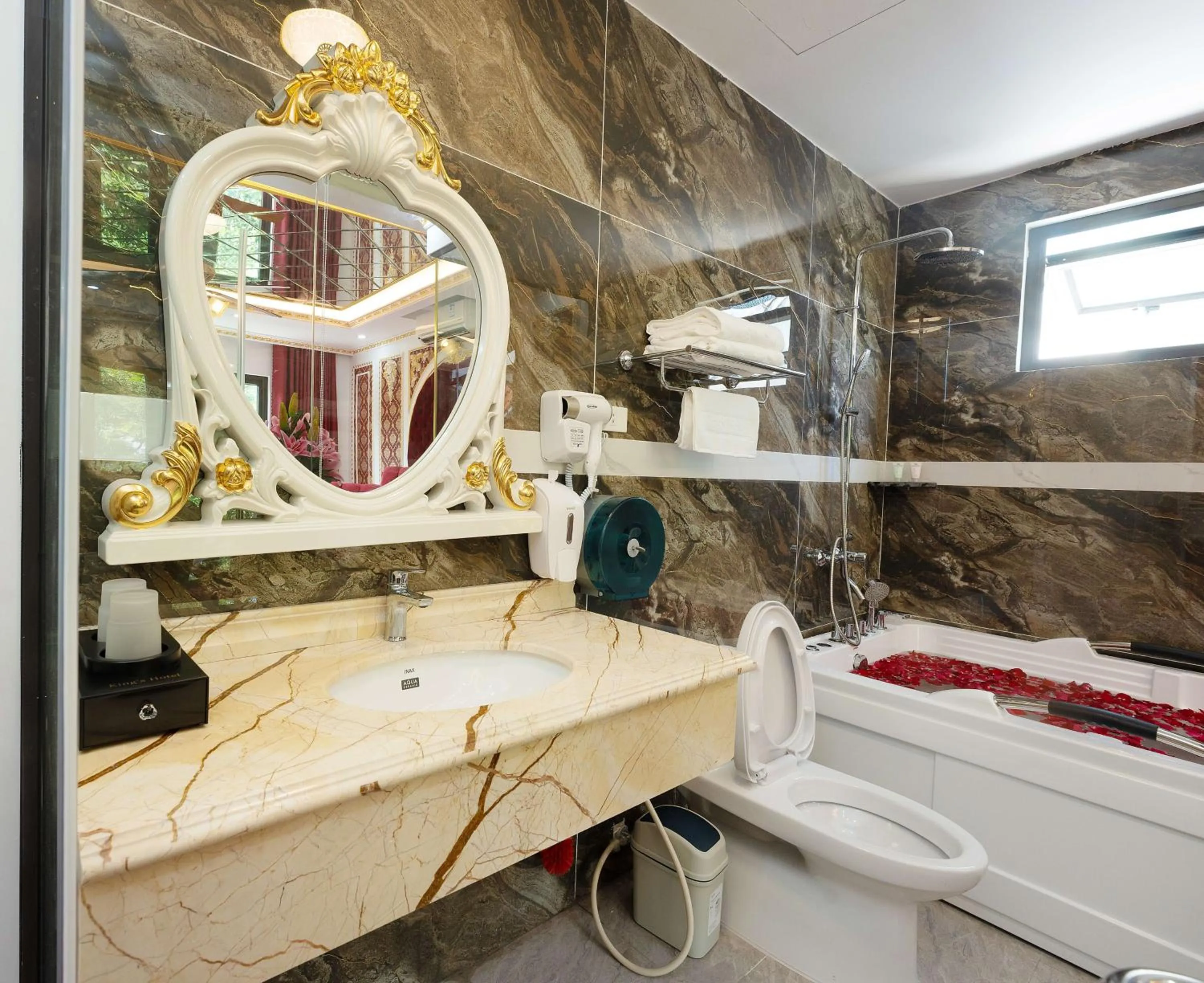 King's Hotel Linh Đàm 1