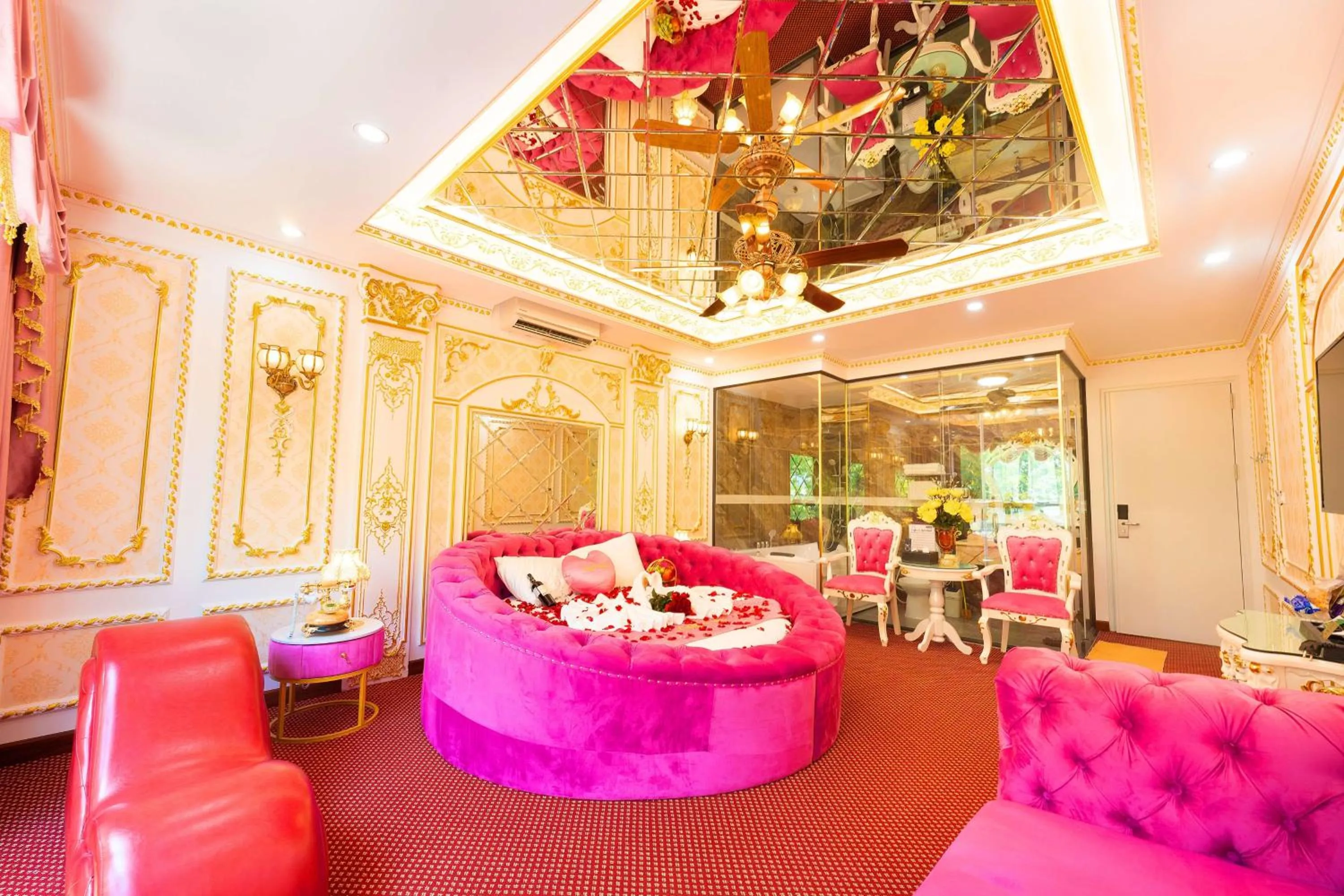 King's Hotel Linh Đàm 1