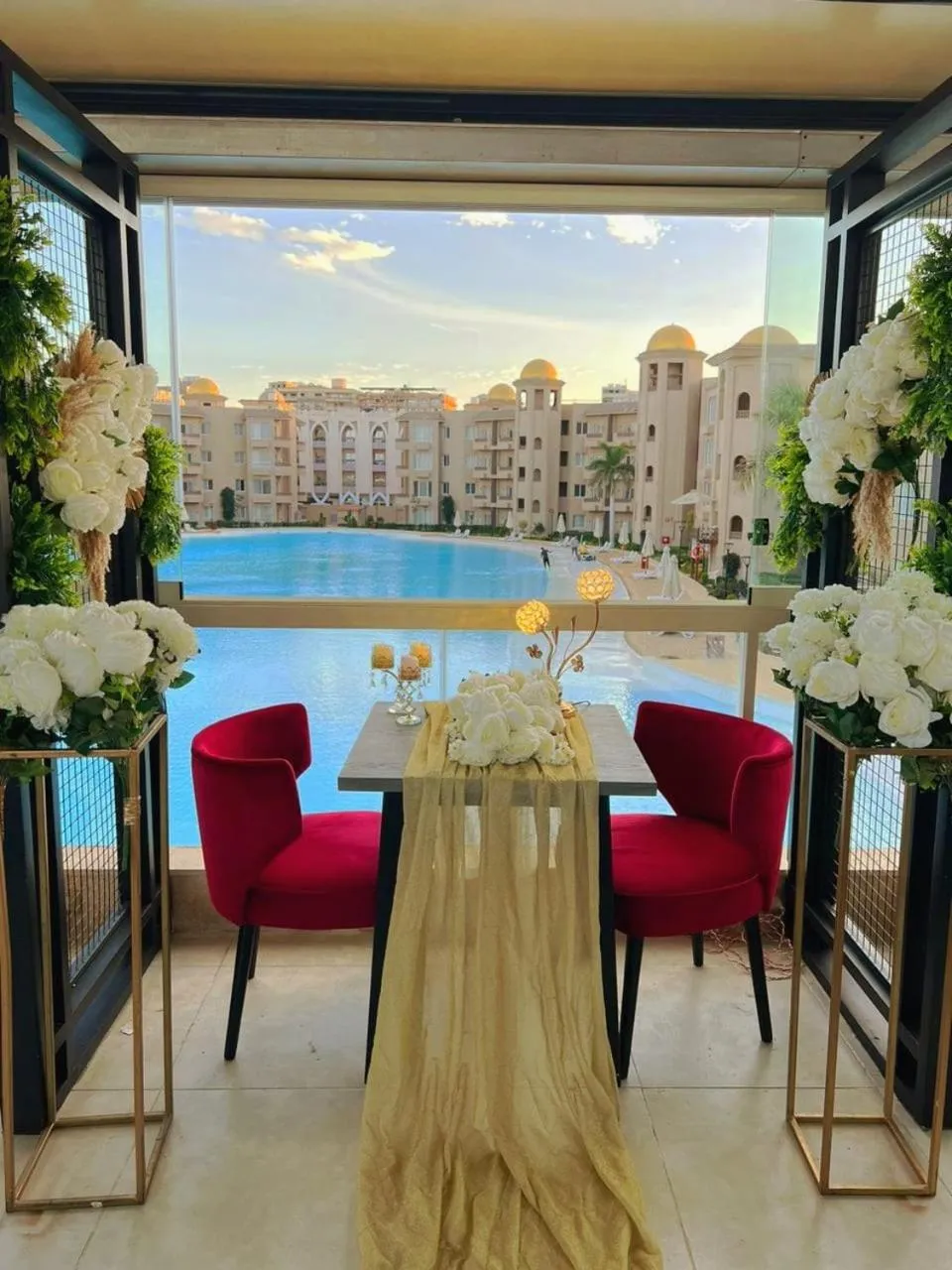 Restaurant/places to eat in Marom Port Said Resort & Beach