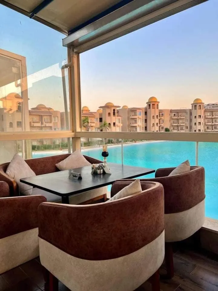 Restaurant/places to eat in Marom Port Said Resort & Beach