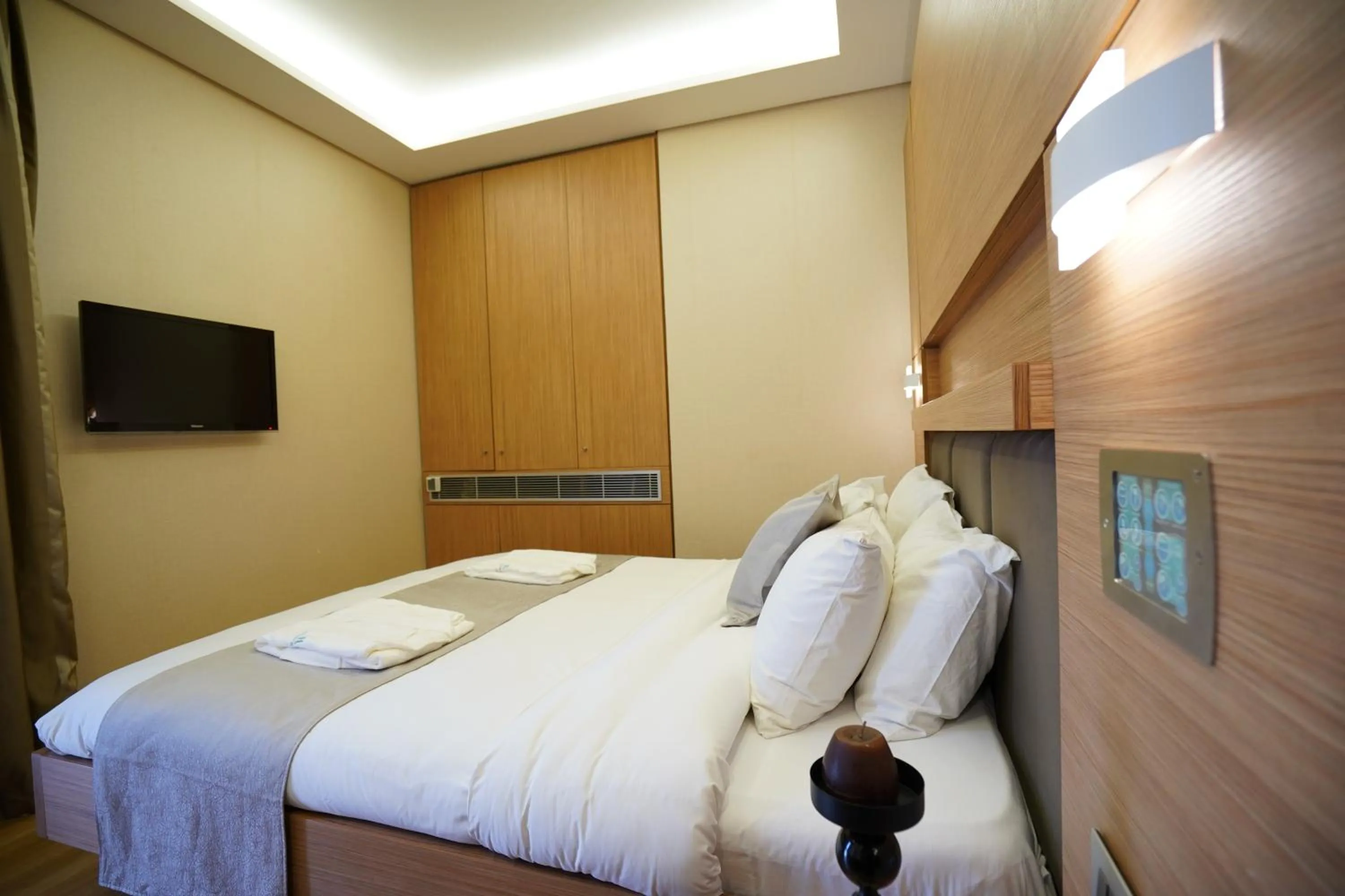 Bed in Heaven Prestige Hotel