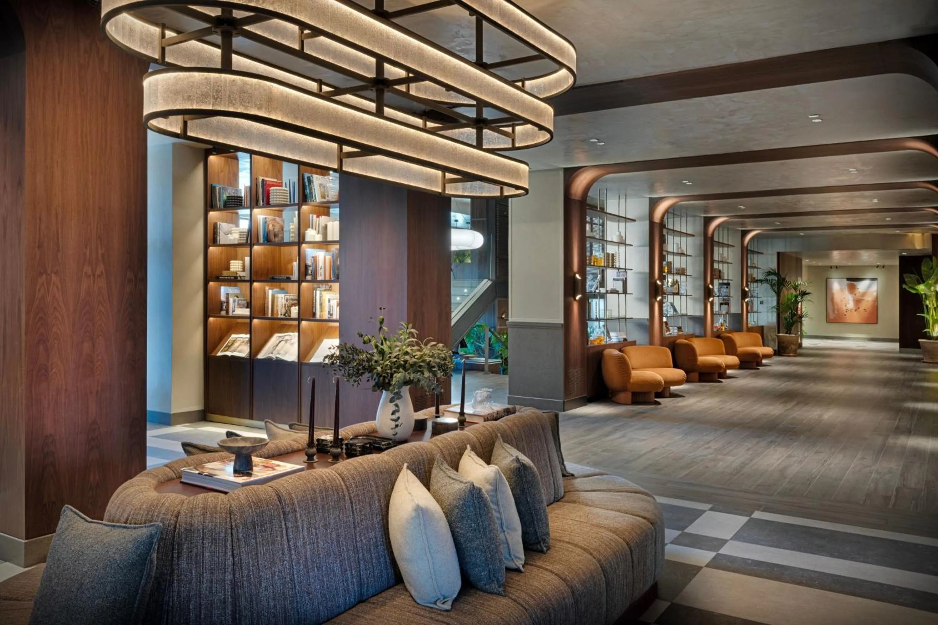 Lobby or reception in The Westin Madrid Cuzco