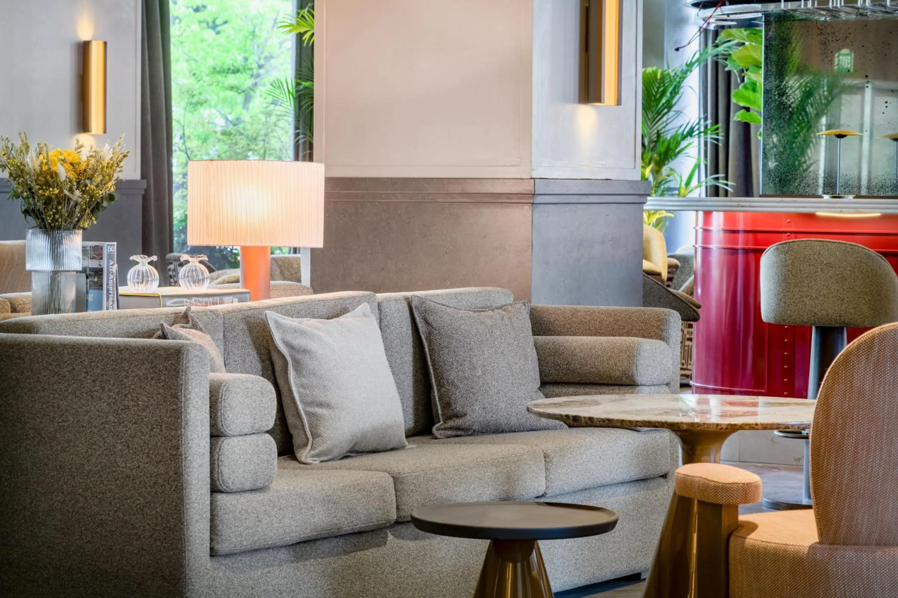 Lounge or bar in The Westin Madrid Cuzco