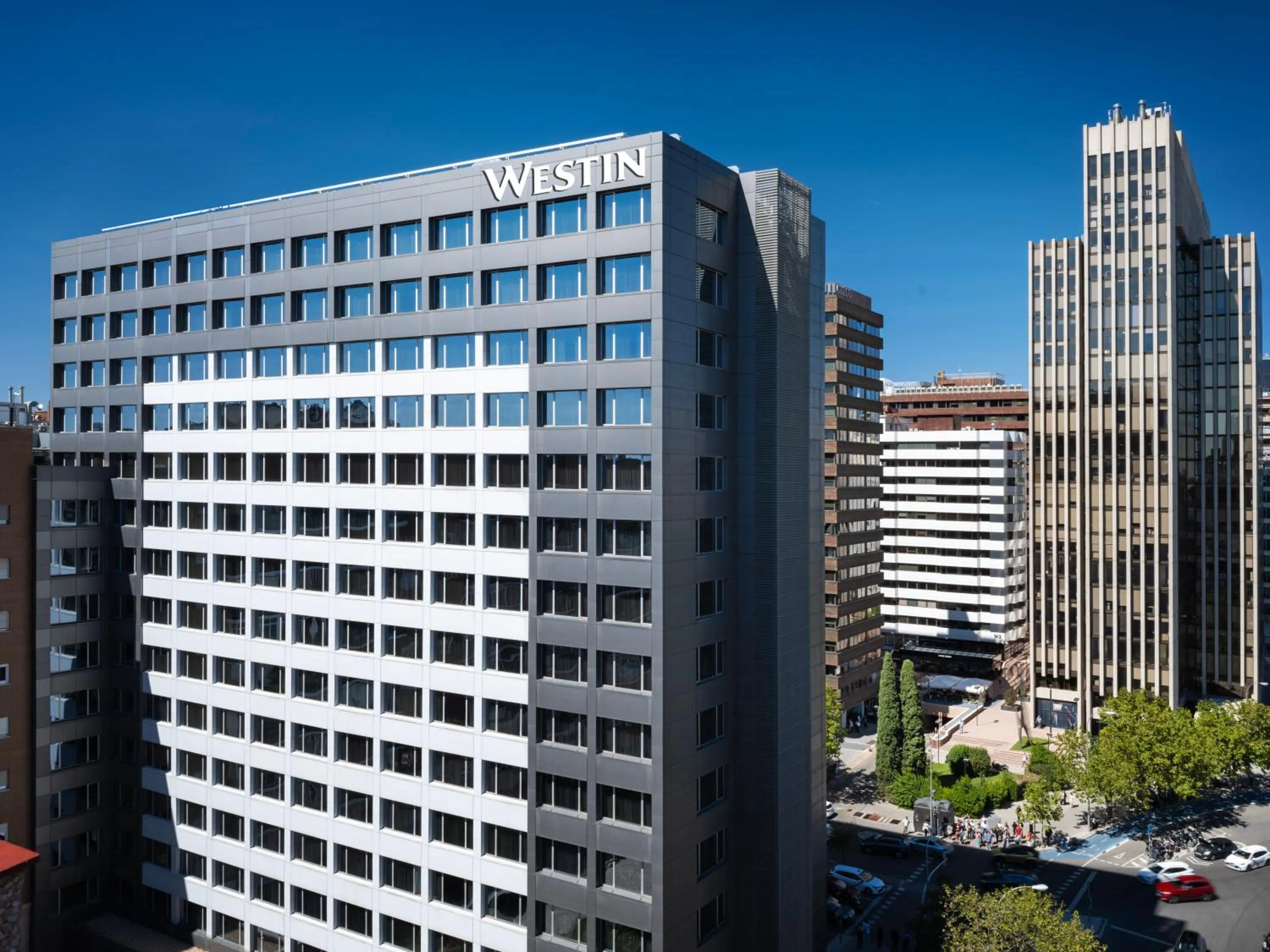 Property building in The Westin Madrid Cuzco