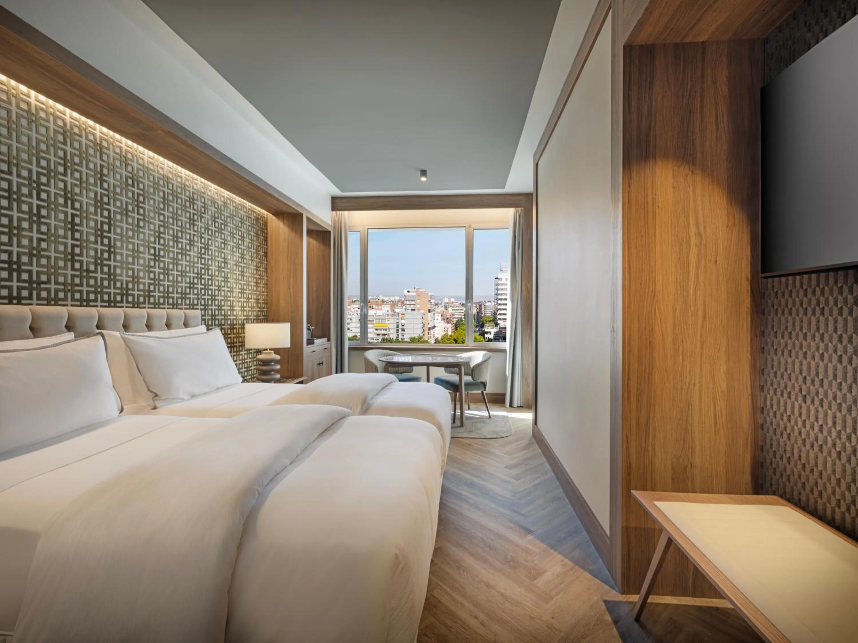 Bed in The Westin Madrid Cuzco