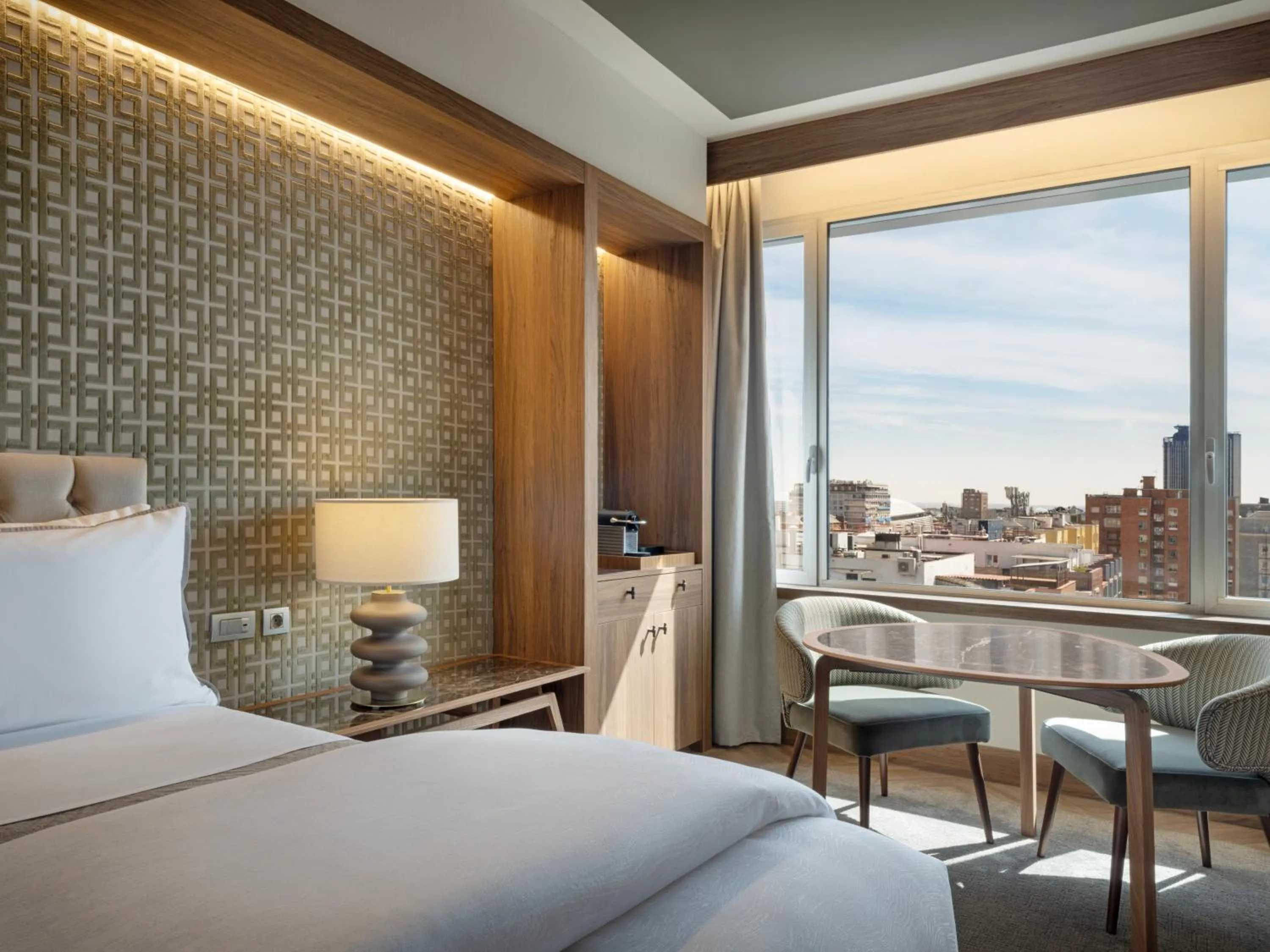 Bed in The Westin Madrid Cuzco